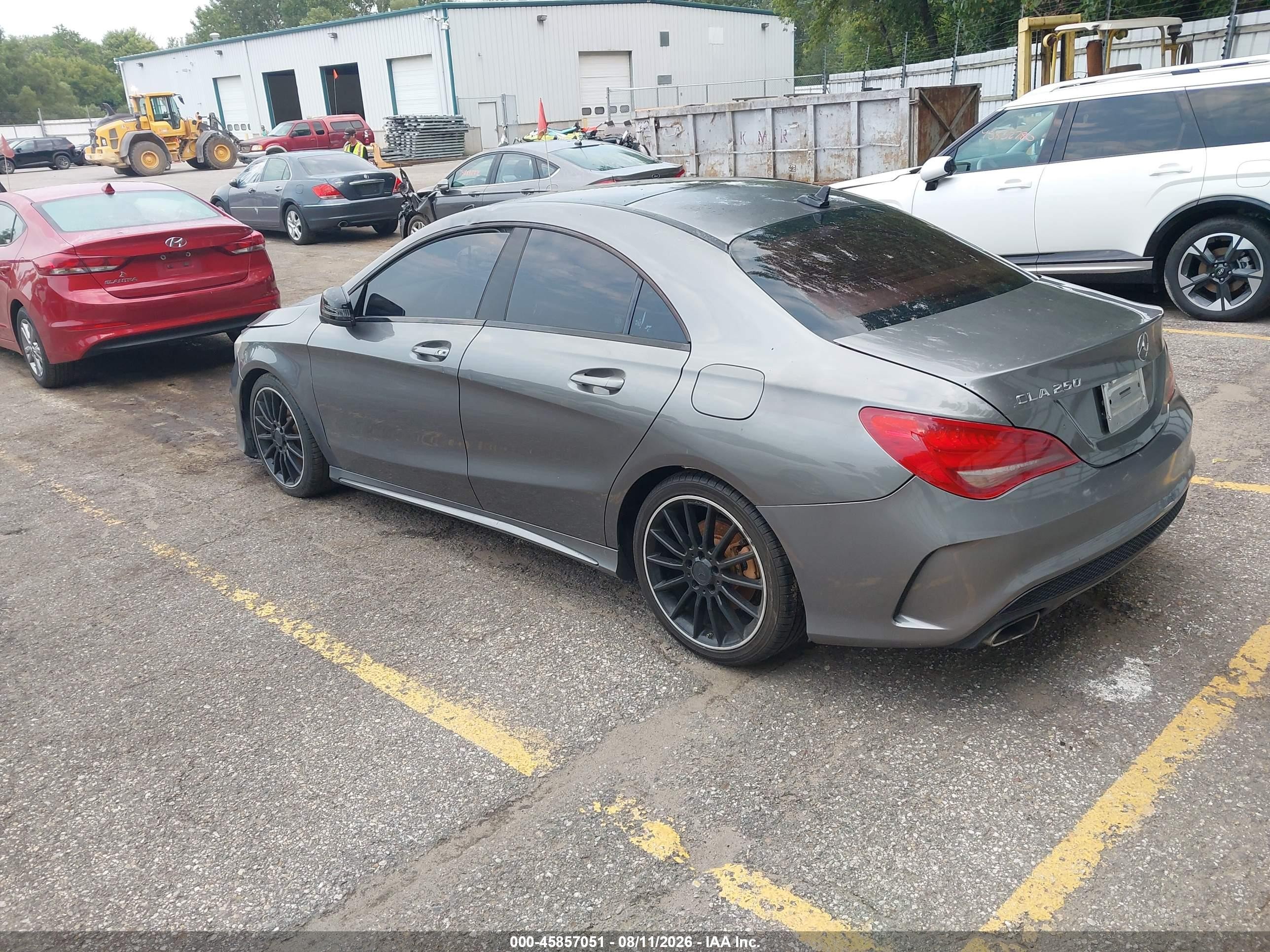 2014 Mercedes-benz Cla 250   Silver vin: WDDSJ4EB9EN028371