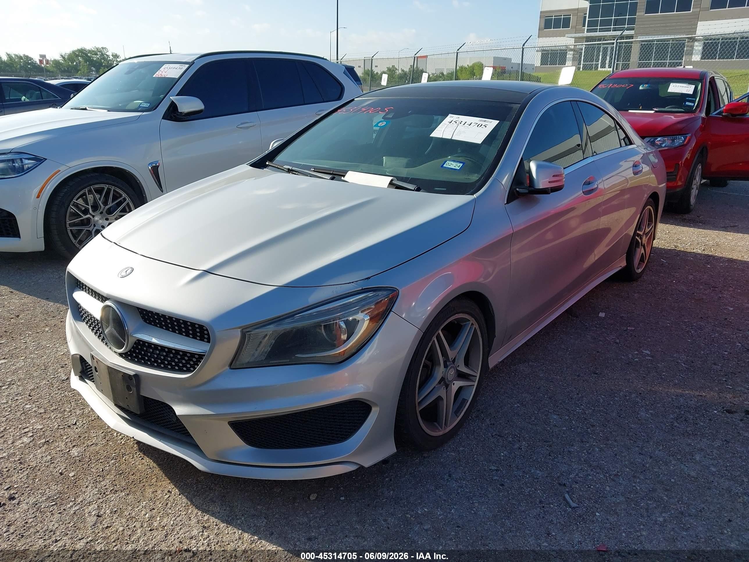 2014 Mercedes-benz Cla 250   Серебряный vin: WDDSJ4EB9EN035014