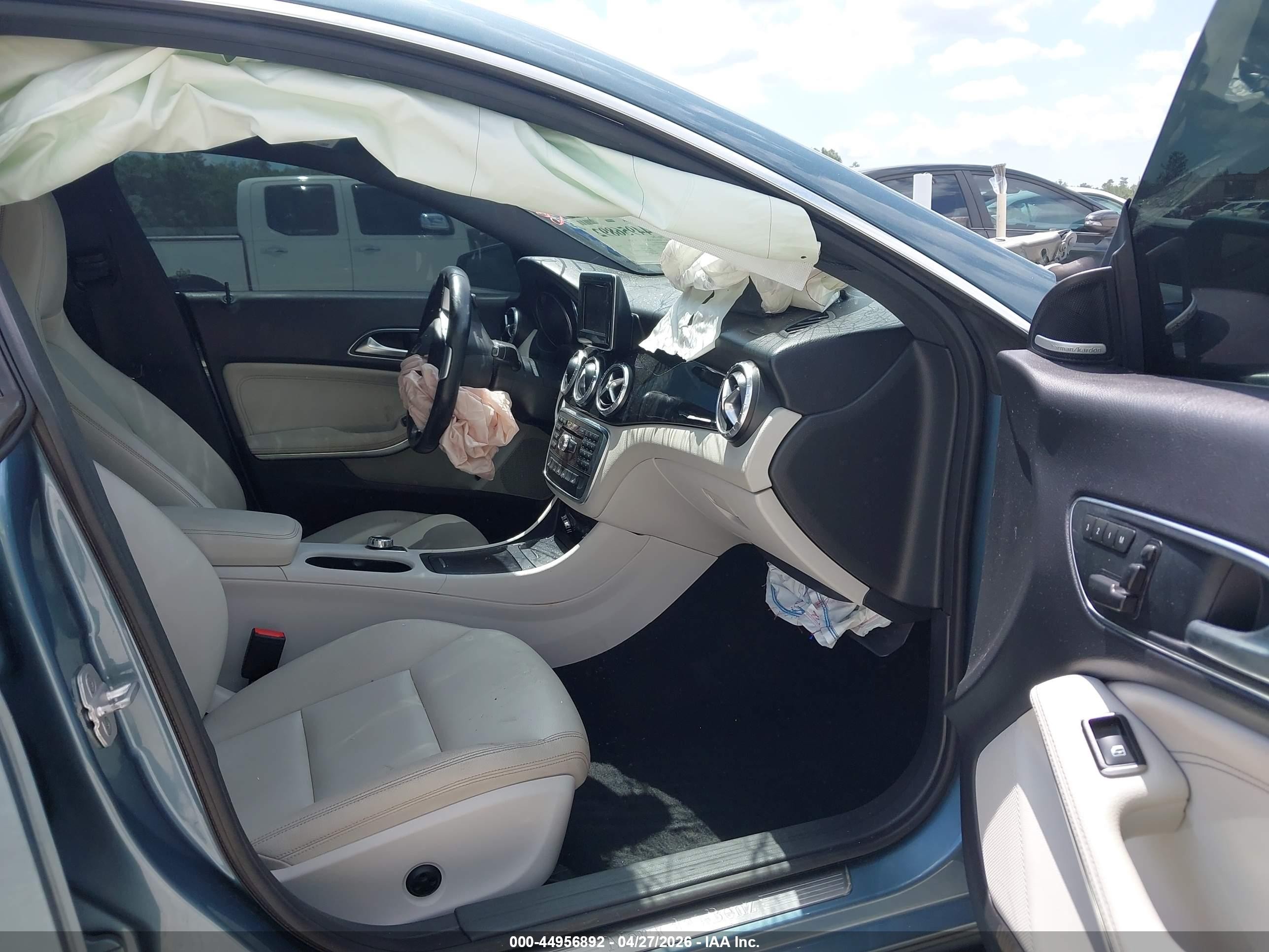 2014 Mercedes-benz Cla 250   Light Blue vin: WDDSJ4EB9EN036213