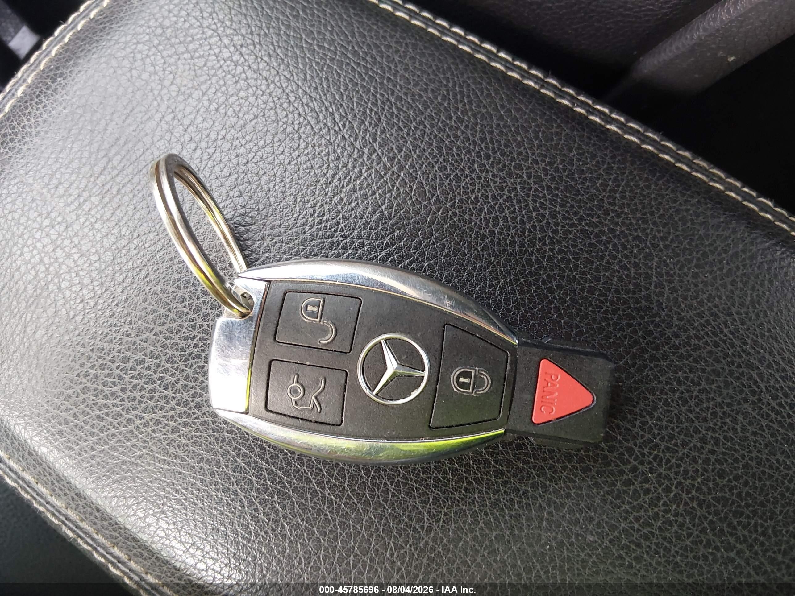 2014 Mercedes-benz Cla 250   Silver vin: WDDSJ4EB9EN037927