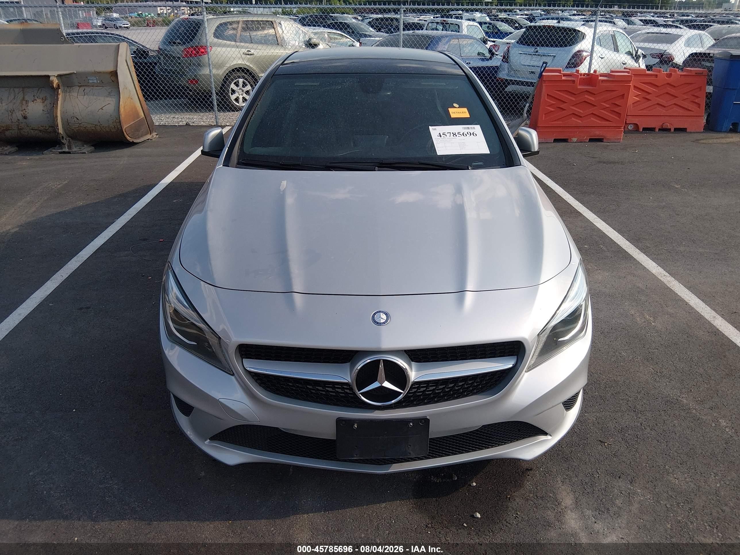 2014 Mercedes-benz Cla 250   Silver vin: WDDSJ4EB9EN037927