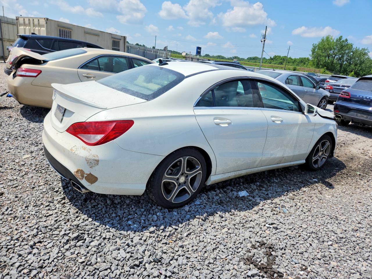 2014 Mercedes-benz Cla 250 White vin: WDDSJ4EB9EN063525