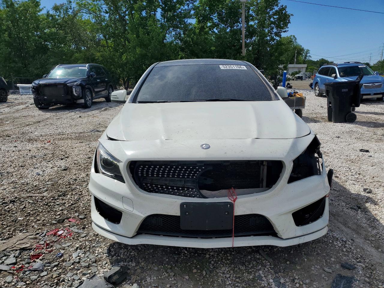 2014 Mercedes-benz Cla 250 White vin: WDDSJ4EB9EN090787