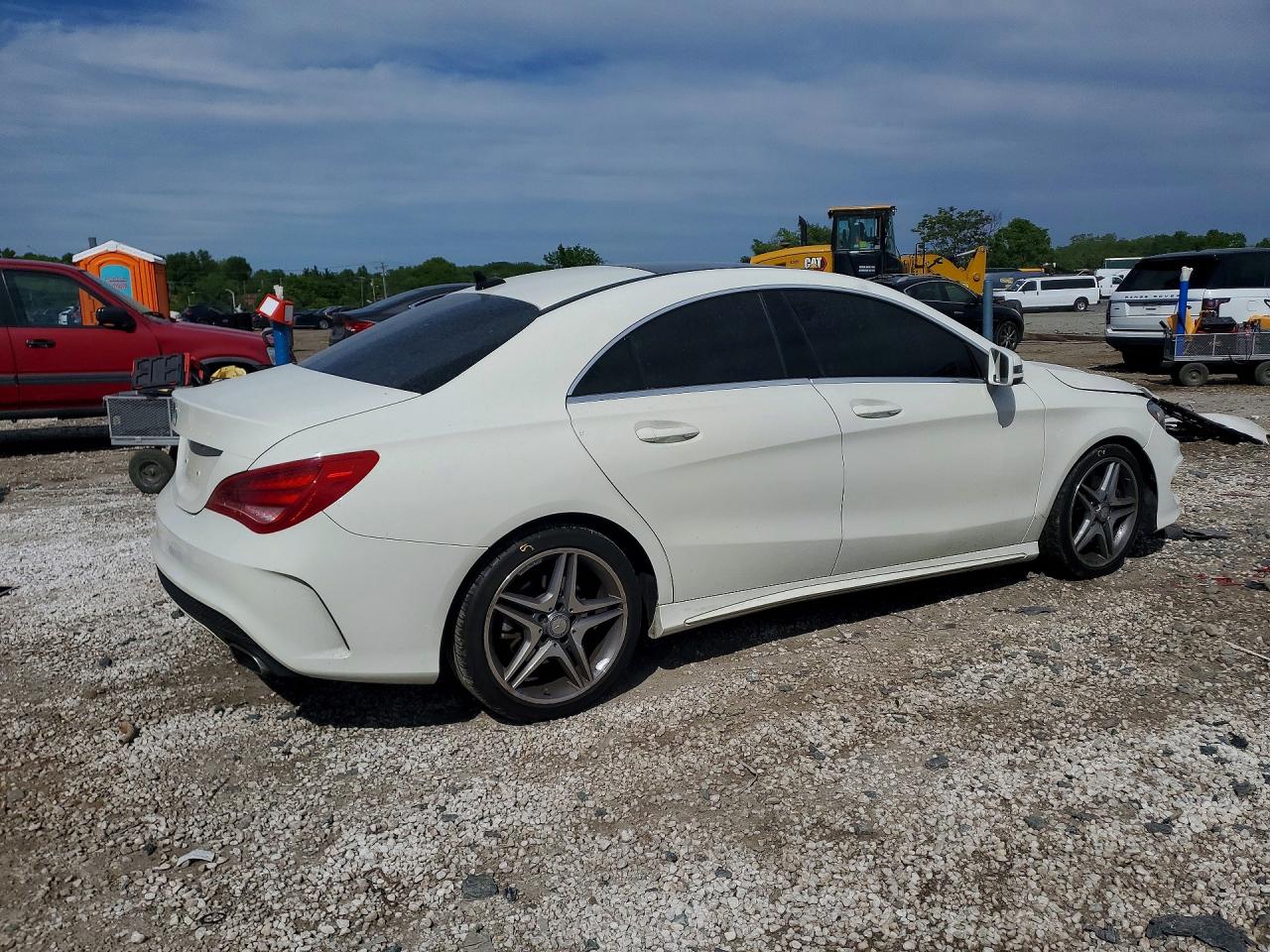 2014 Mercedes-benz Cla 250 White vin: WDDSJ4EB9EN090787