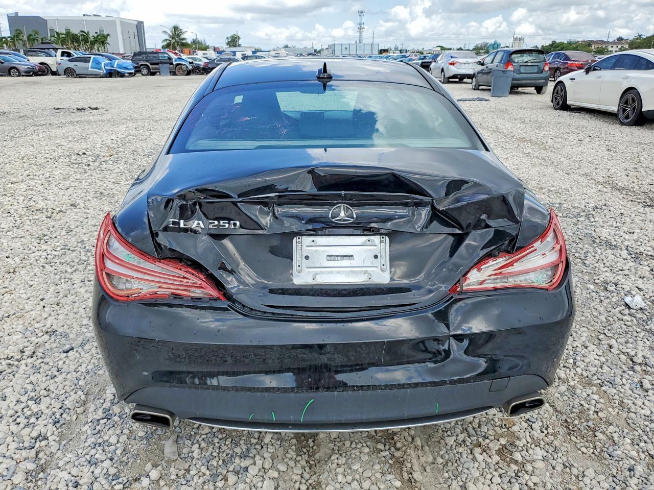 2014 Mercedes-benz Cla 250 Black vin: WDDSJ4EB9EN129121