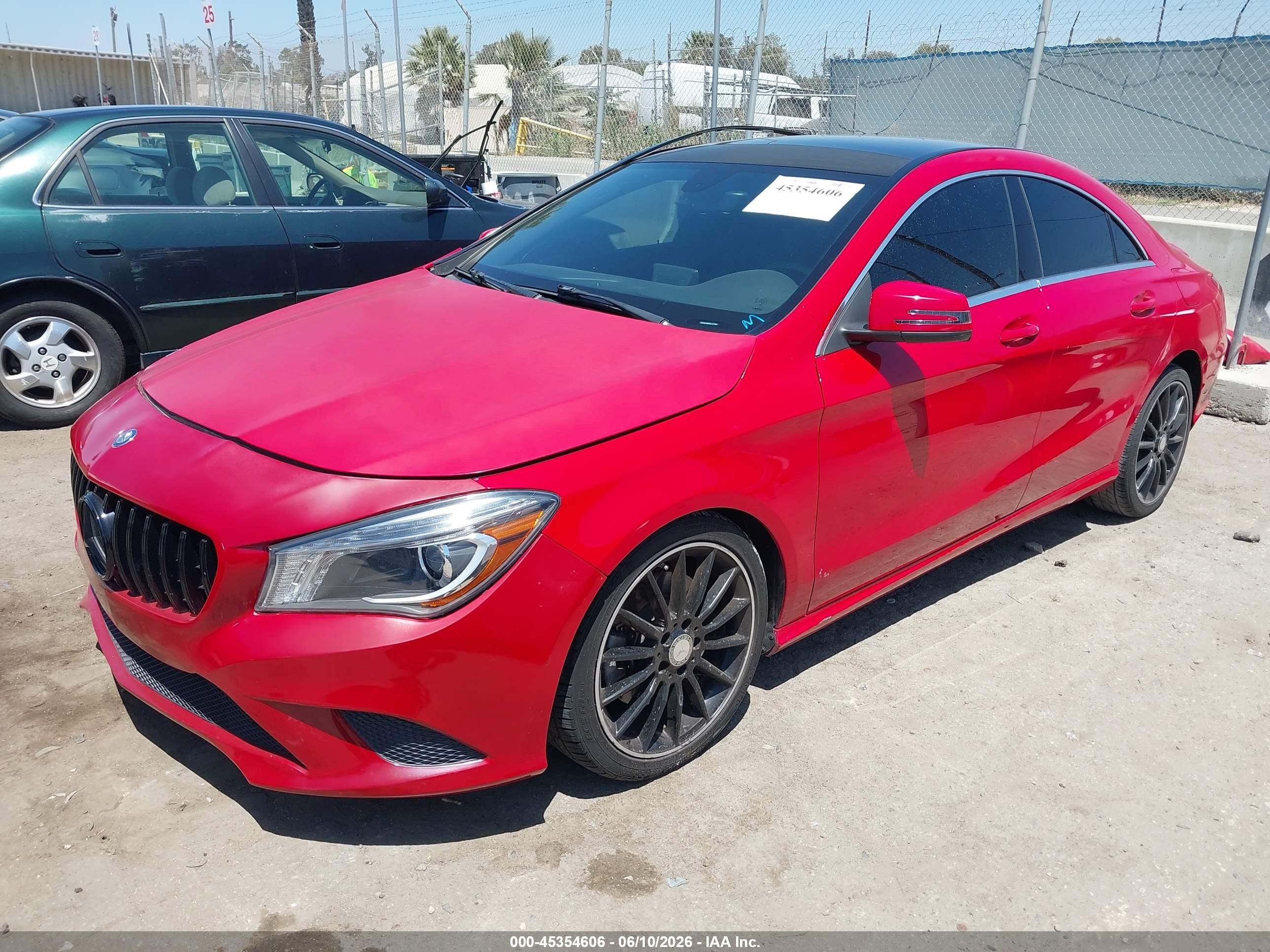 2014 Mercedes-benz Cla 250   Red vin: WDDSJ4EB9EN137204