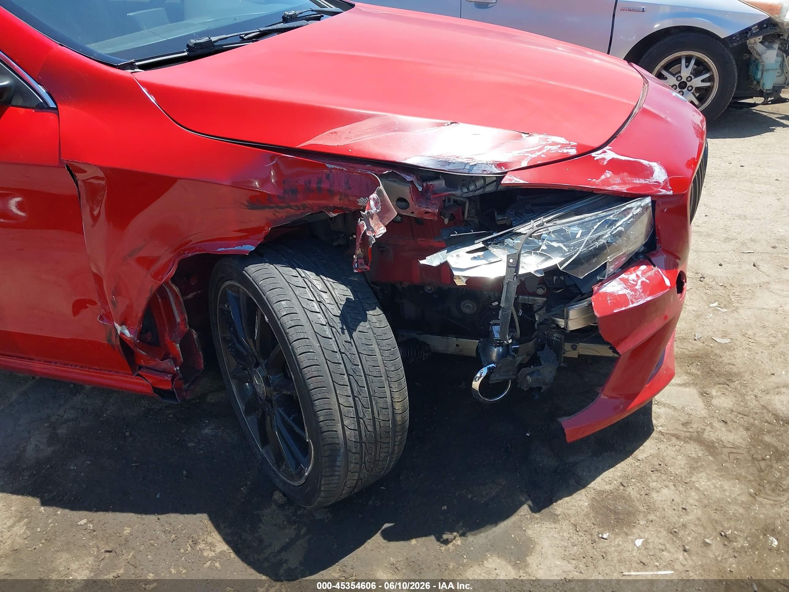 2014 Mercedes-benz Cla 250   Red vin: WDDSJ4EB9EN137204