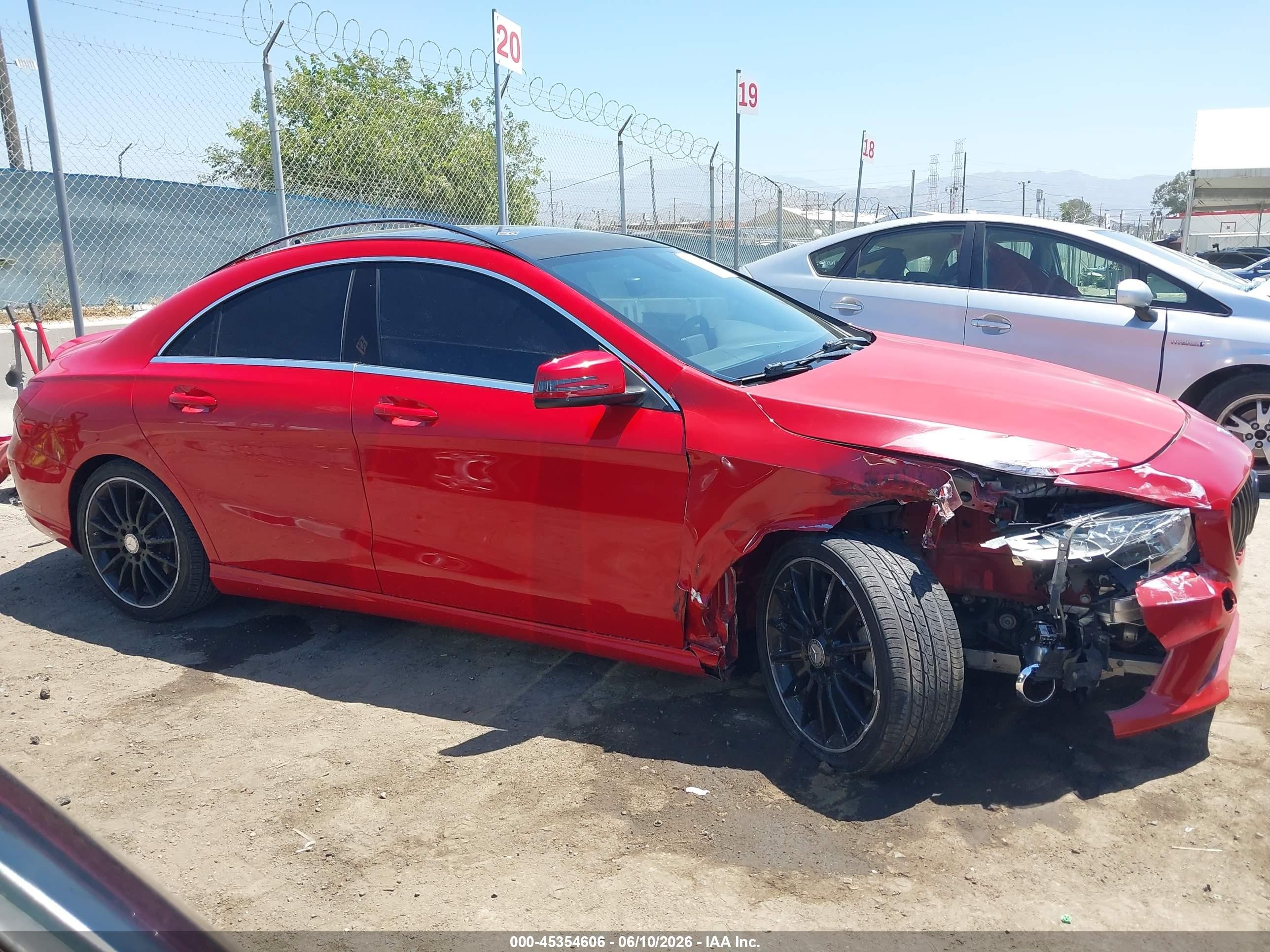2014 Mercedes-benz Cla 250   Red vin: WDDSJ4EB9EN137204