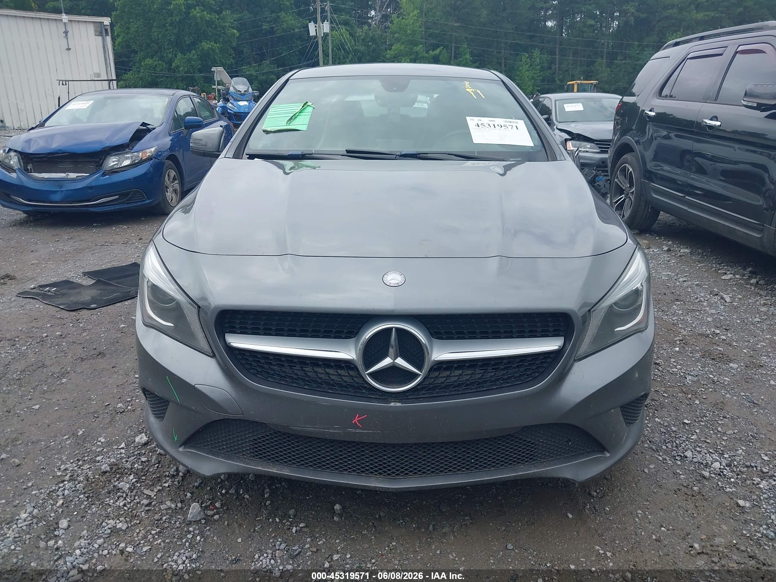 2014 Mercedes-benz Cla 250   Silver vin: WDDSJ4EB9EN156092