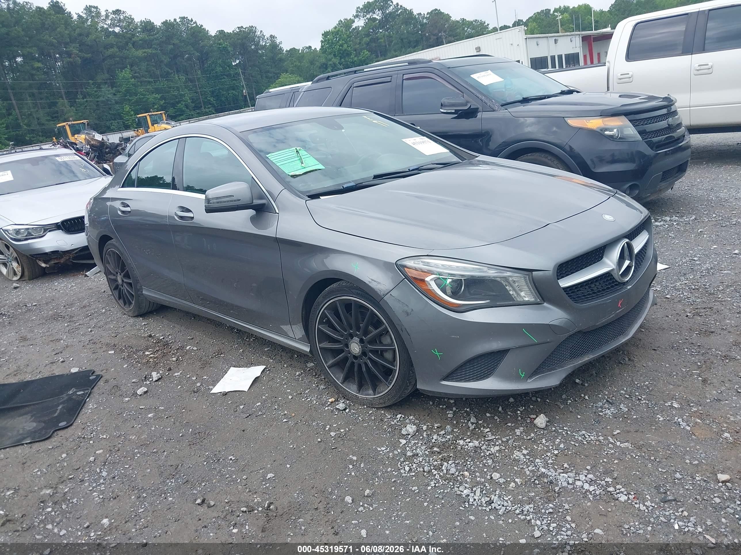 2014 Mercedes-benz Cla 250   Silver vin: WDDSJ4EB9EN156092