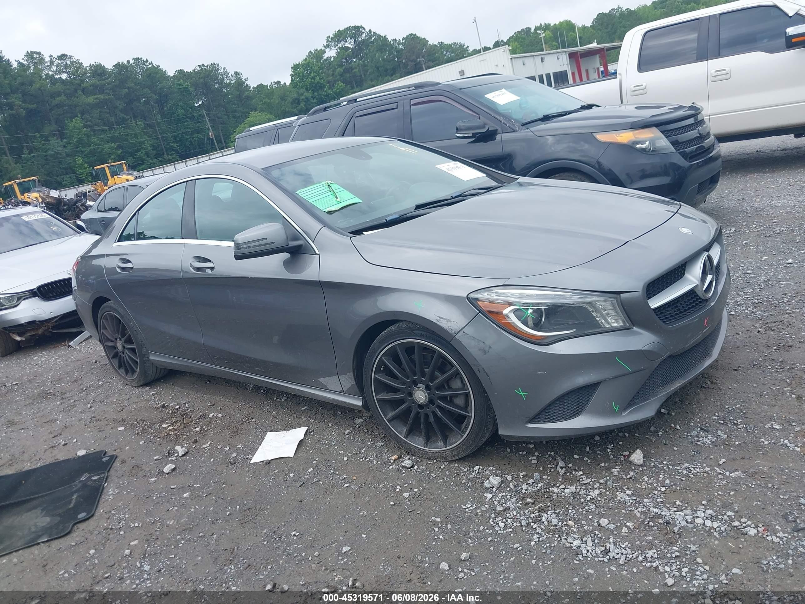 2014 Mercedes-benz Cla 250   Silver vin: WDDSJ4EB9EN156092