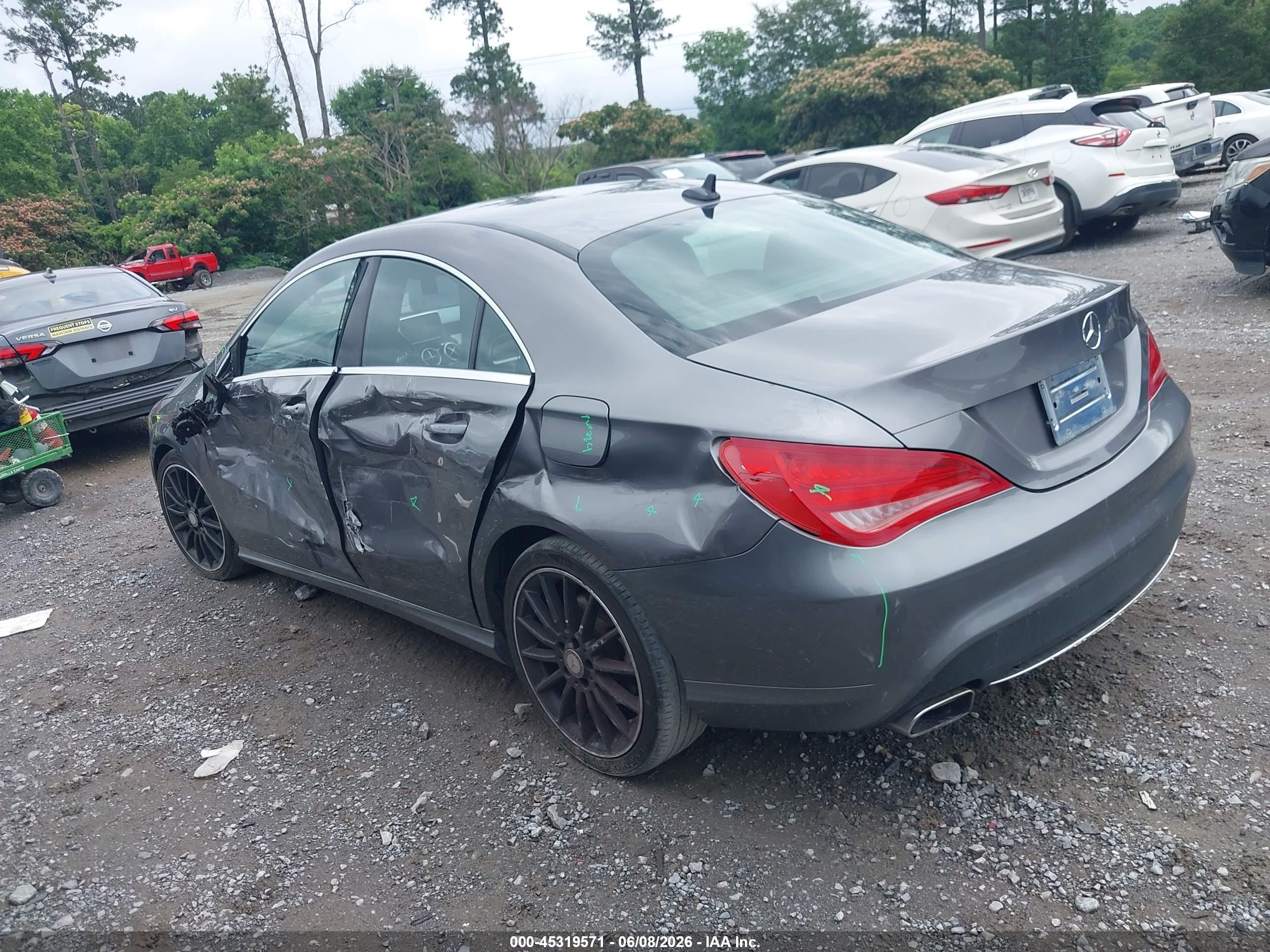 2014 Mercedes-benz Cla 250   Silver vin: WDDSJ4EB9EN156092