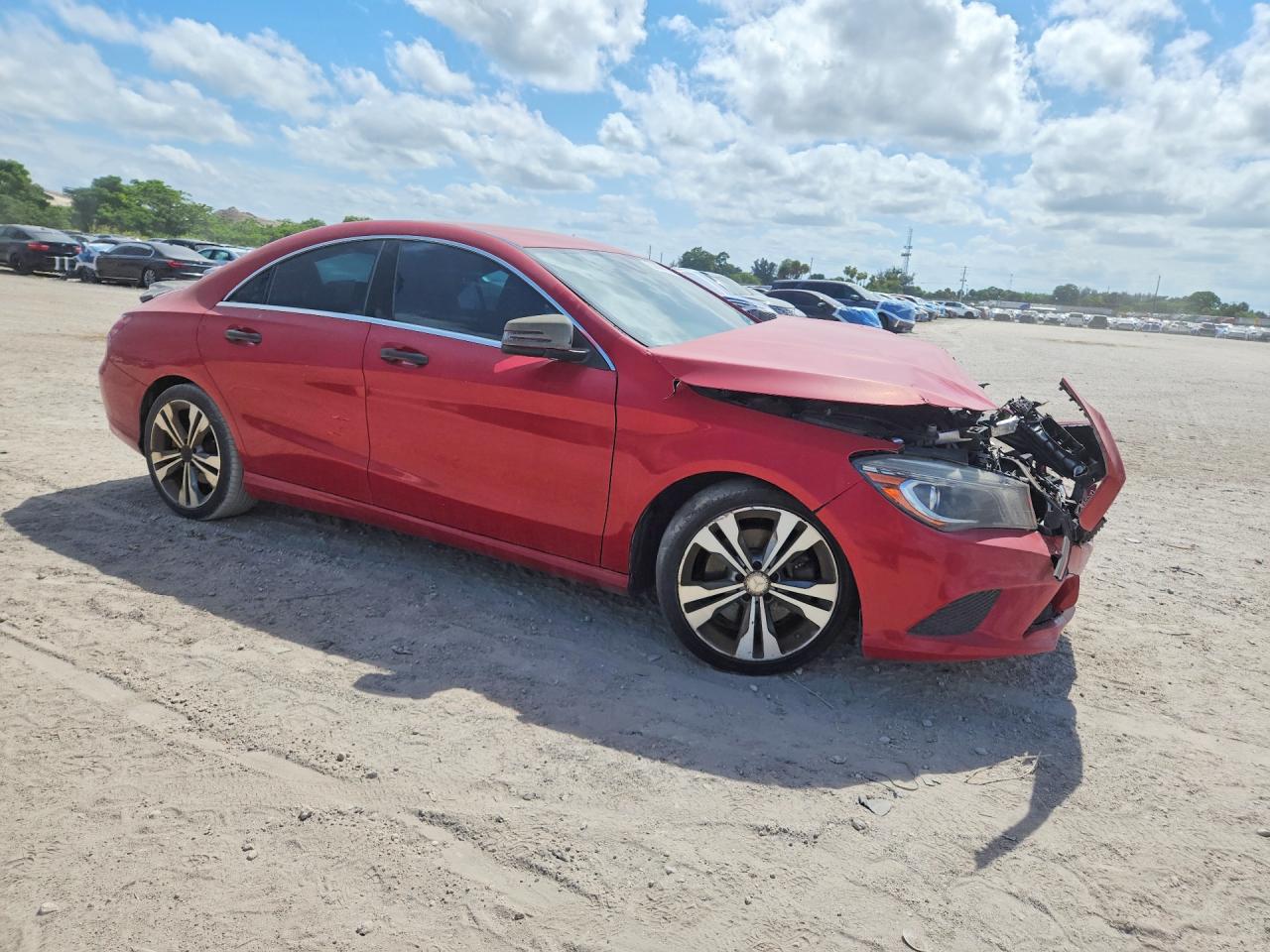 2014 Mercedes-benz Cla 250 Red vin: WDDSJ4EB9EN156996