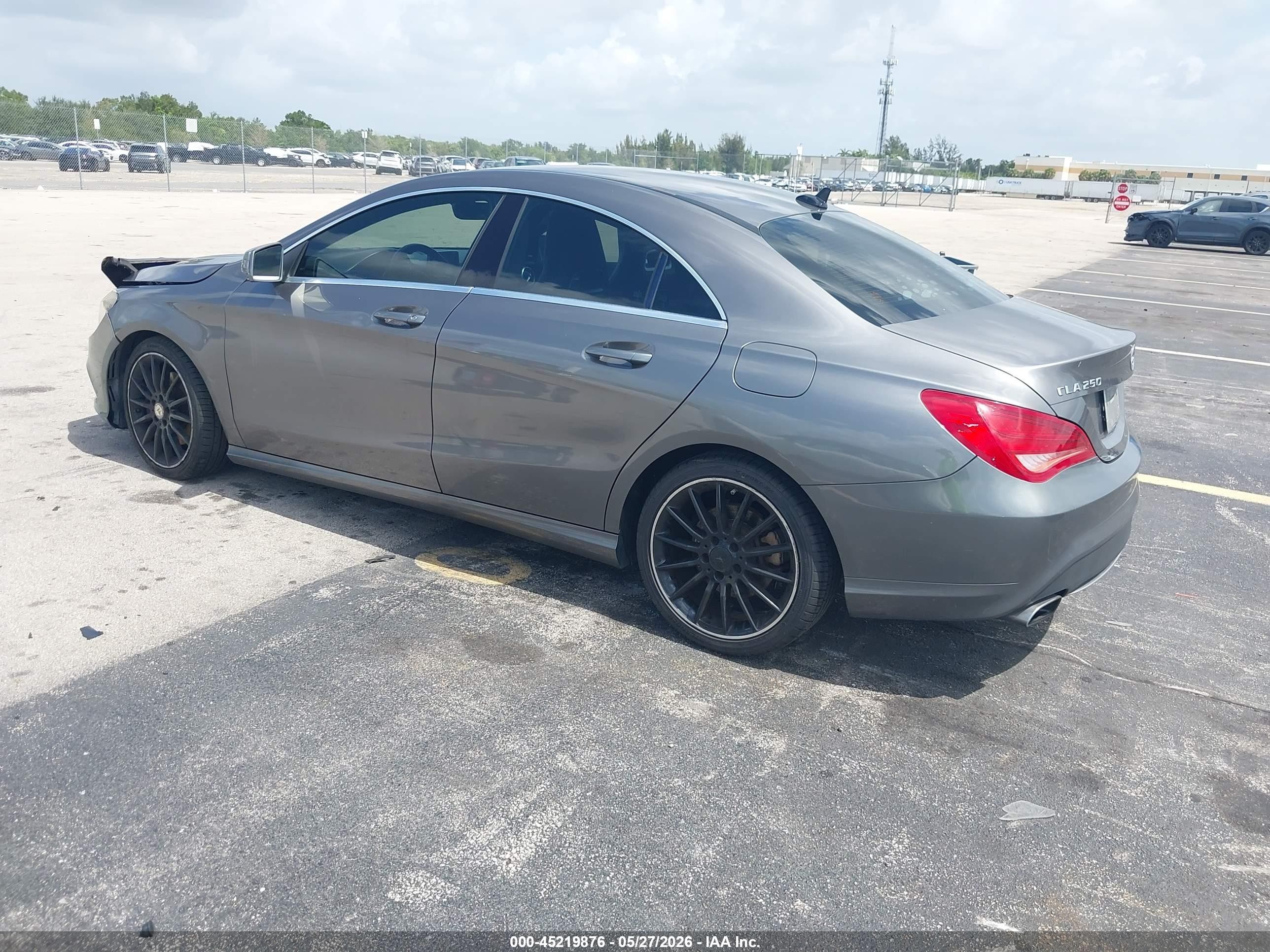 2014 Mercedes-benz Cla 250   Gray vin: WDDSJ4EB9EN157825