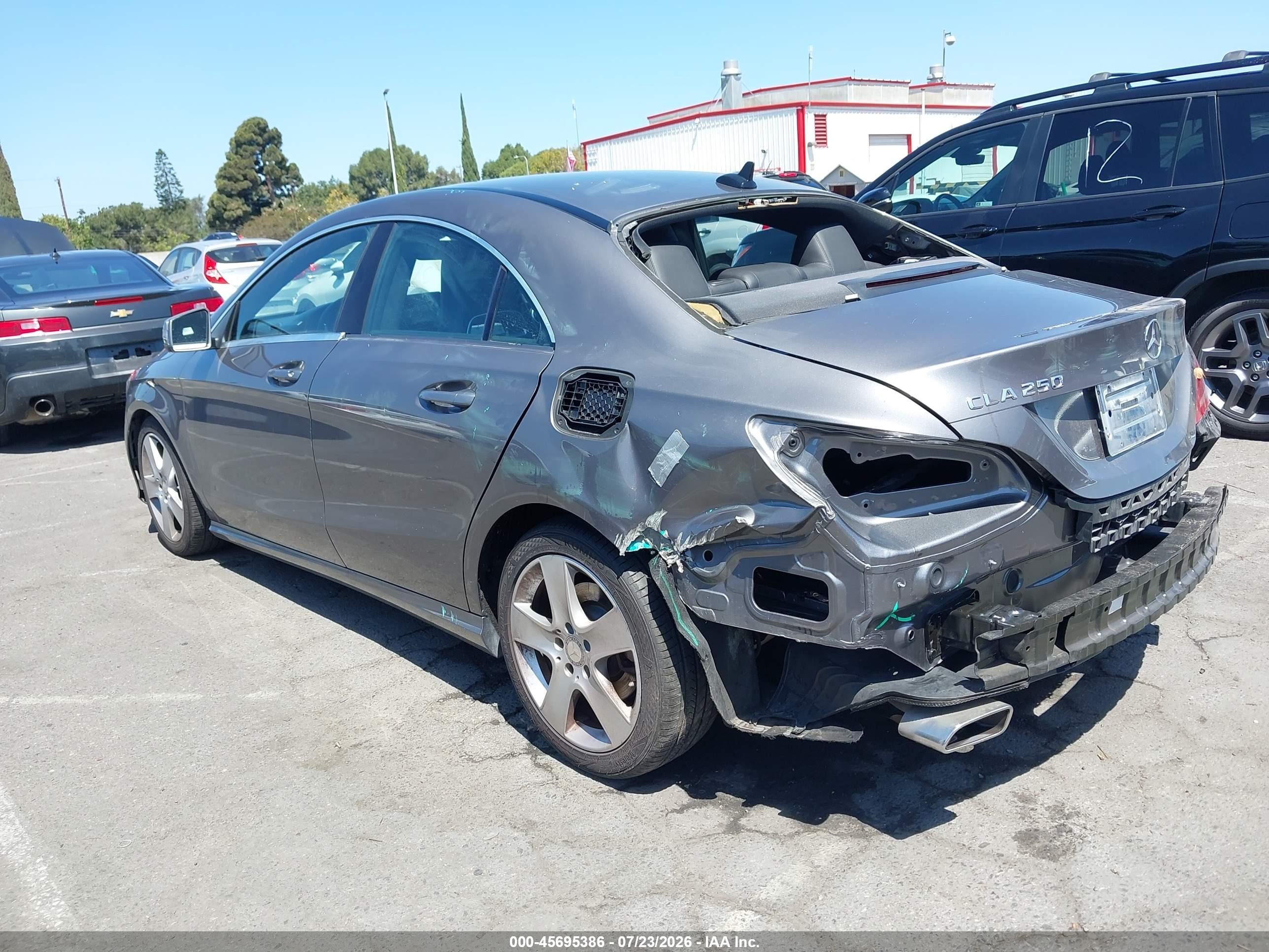 2015 Mercedes-benz Cla 250   Gray vin: WDDSJ4EB9FN162329