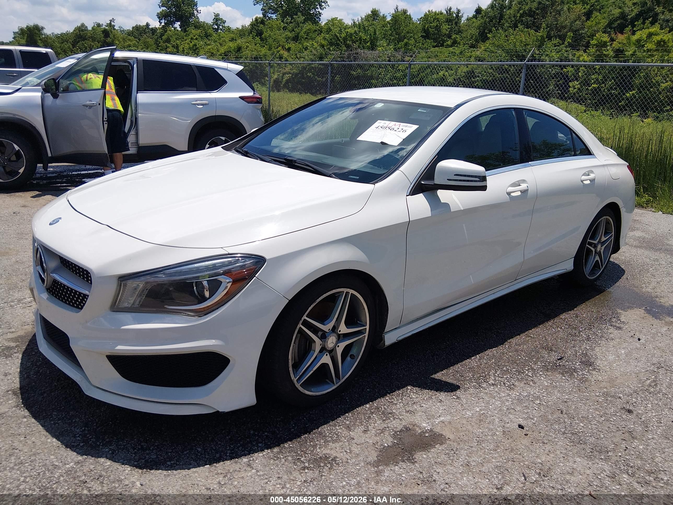 2015 Mercedes-benz Cla 250   White vin: WDDSJ4EB9FN171662