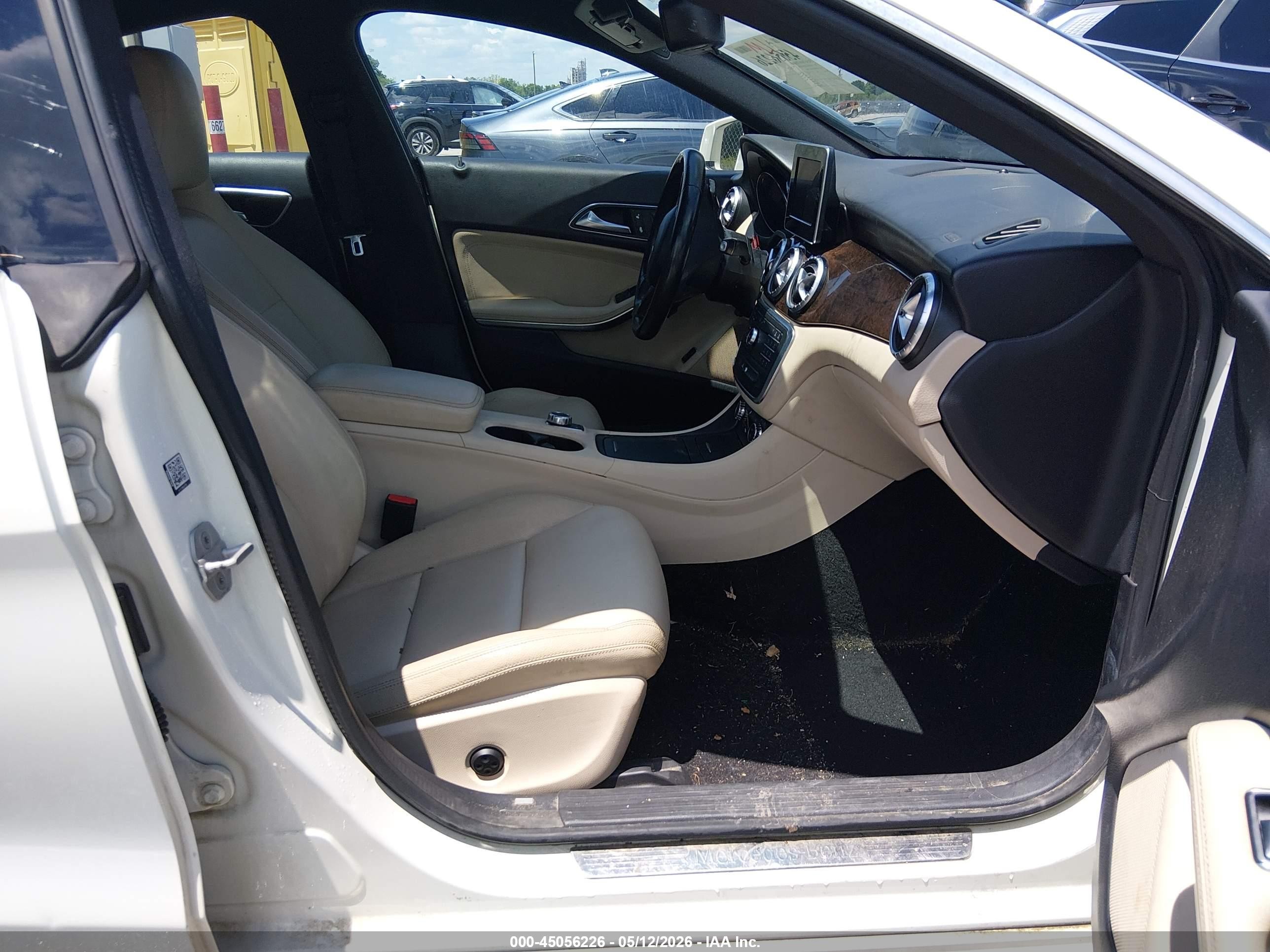 2015 Mercedes-benz Cla 250   White vin: WDDSJ4EB9FN171662