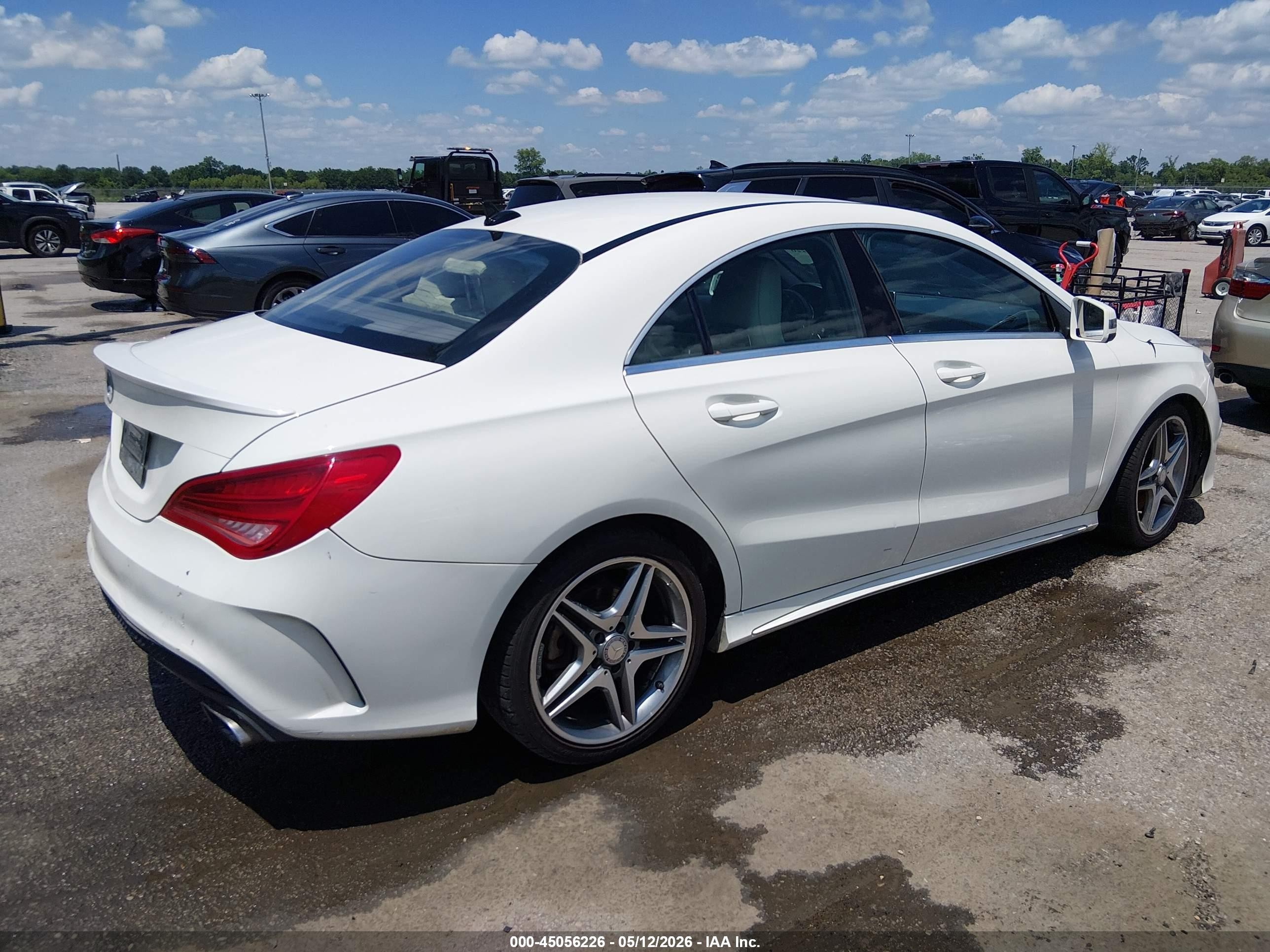 2015 Mercedes-benz Cla 250   White vin: WDDSJ4EB9FN171662