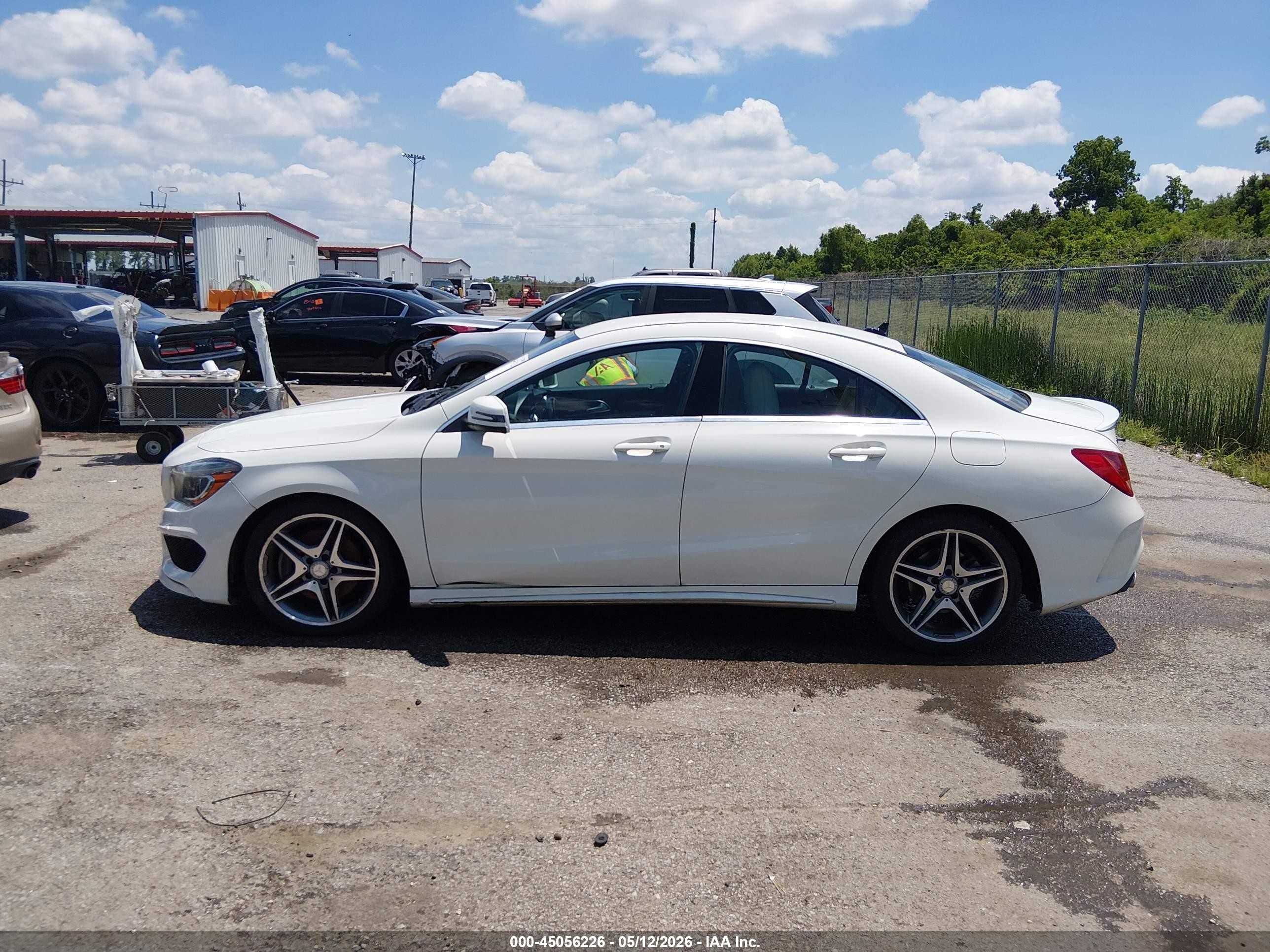 2015 Mercedes-benz Cla 250   White vin: WDDSJ4EB9FN171662