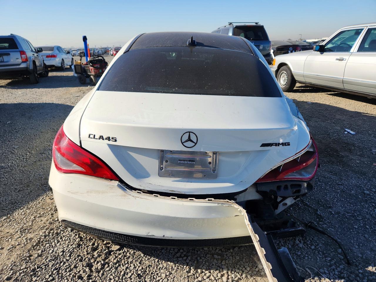 2015 Mercedes-benz Cla 250 White vin: WDDSJ4EB9FN187487