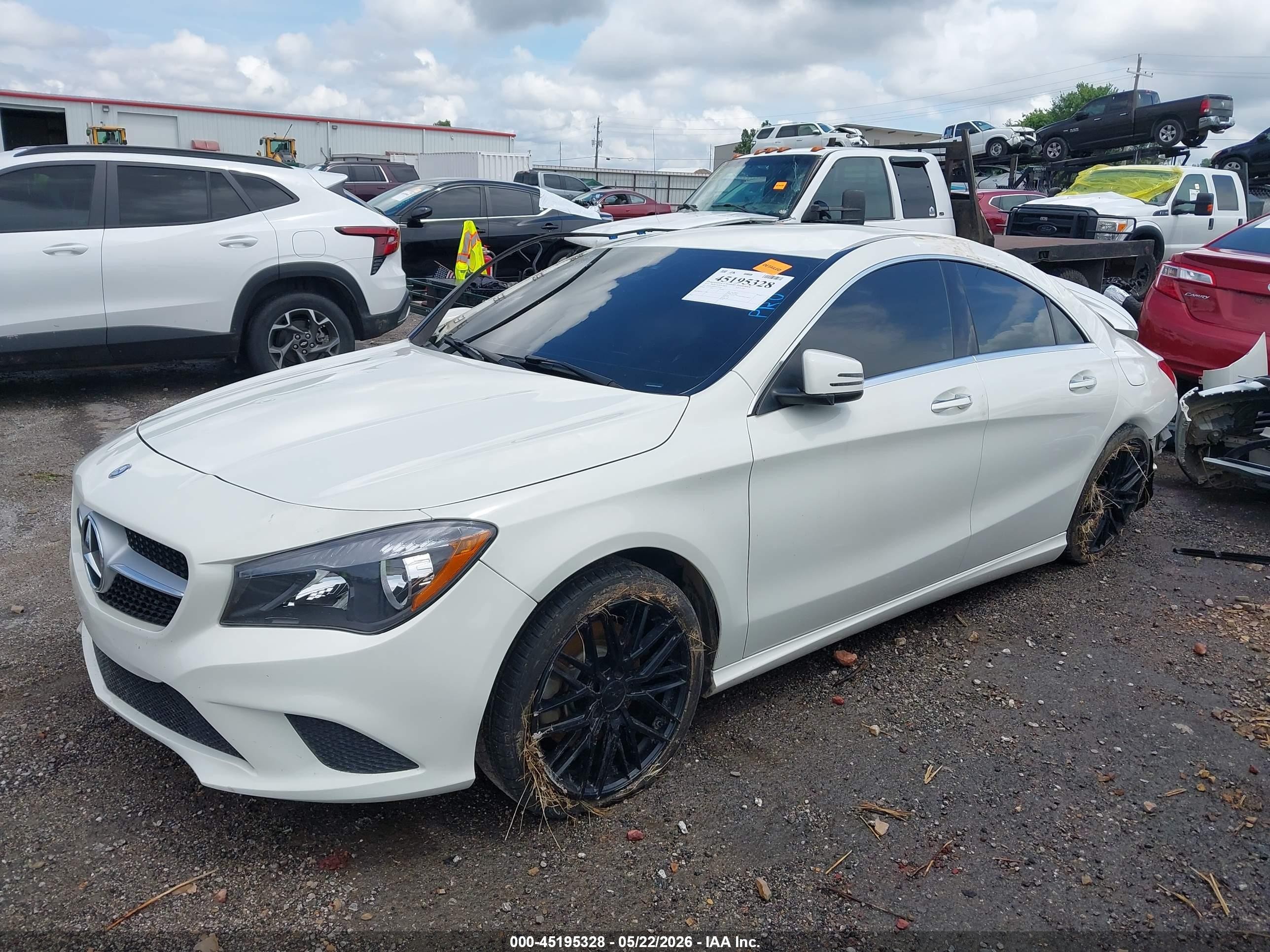 2015 Mercedes-benz Cla 250   White vin: WDDSJ4EB9FN219581