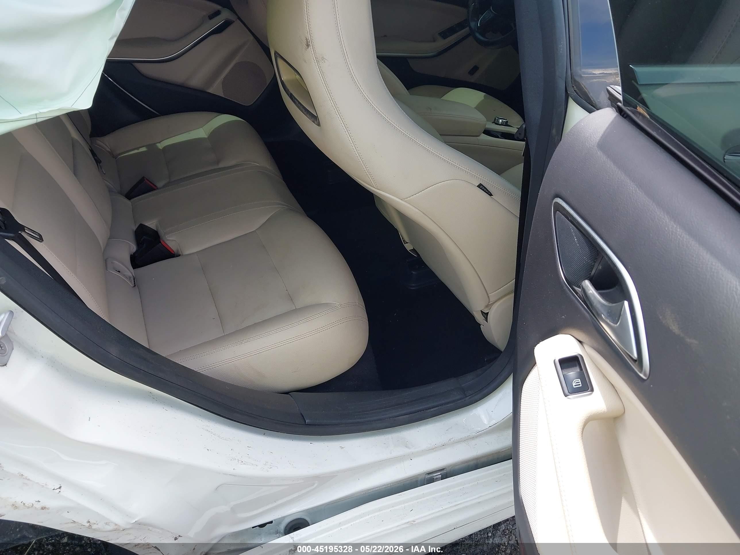 2015 Mercedes-benz Cla 250   White vin: WDDSJ4EB9FN219581