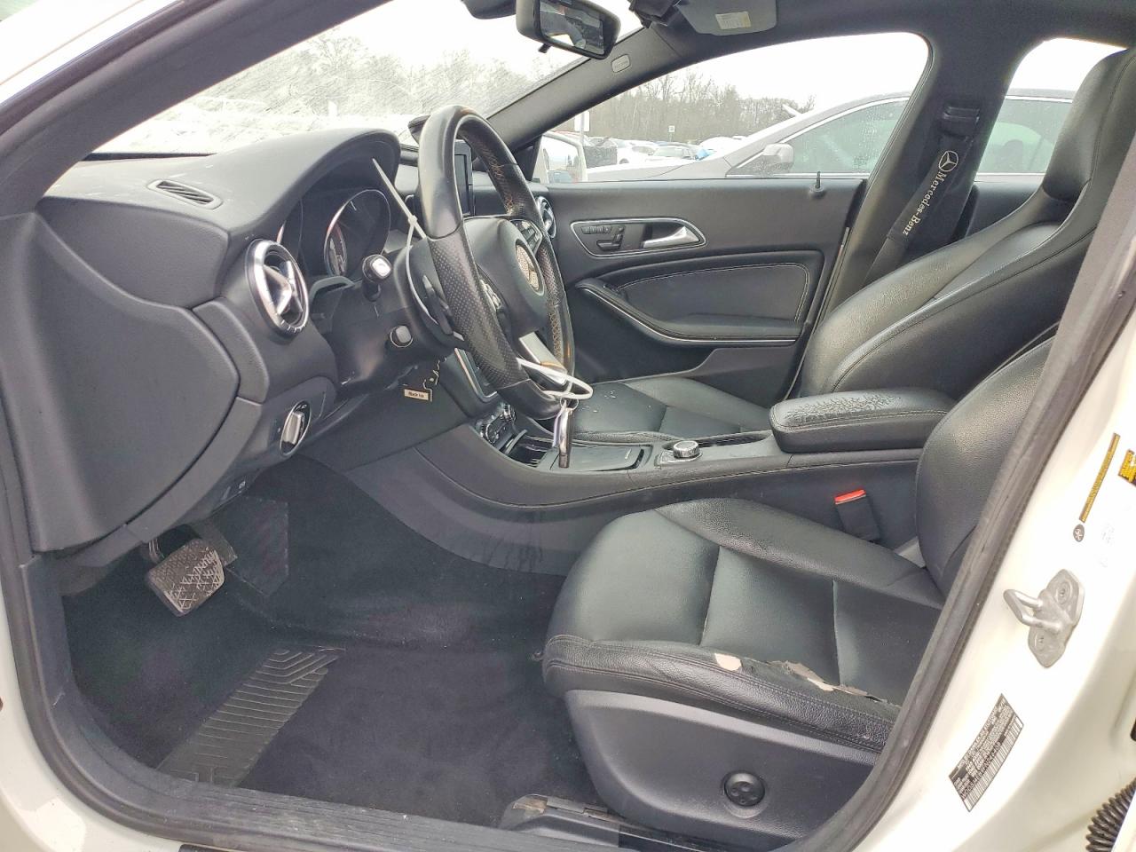 2015 Mercedes-benz Cla 250 White vin: WDDSJ4EB9FN246408