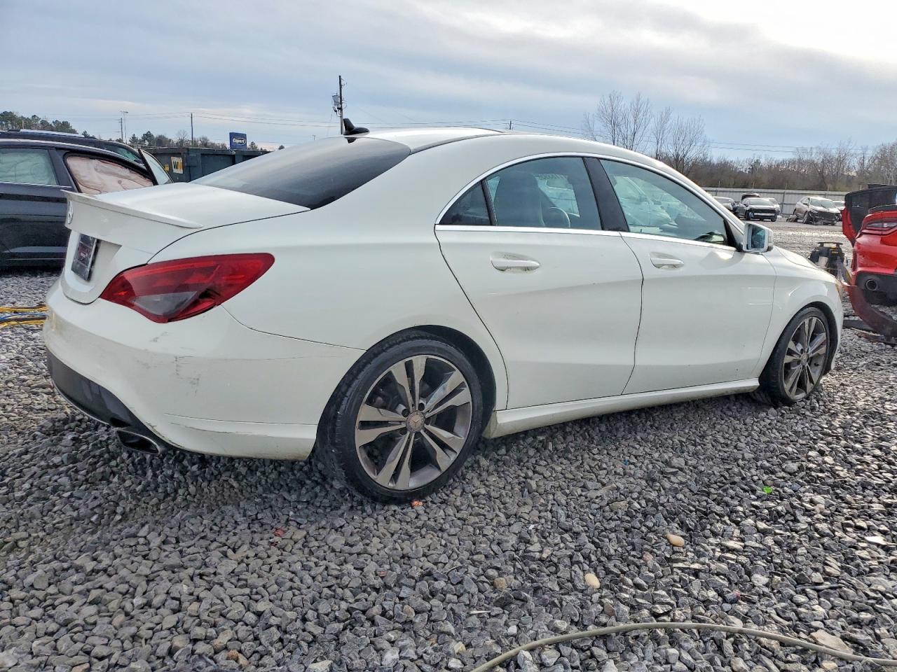 2015 Mercedes-benz Cla 250 White vin: WDDSJ4EB9FN246408