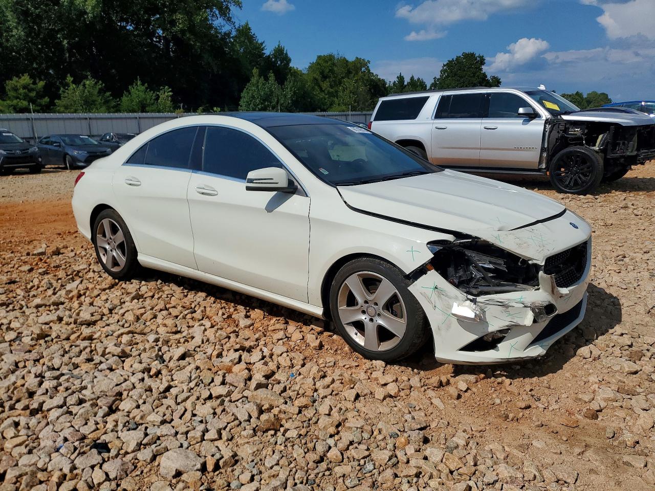 2015 Mercedes-benz Cla 250 White vin: WDDSJ4EB9FN246618