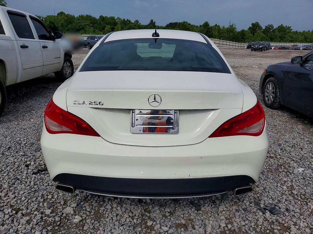 2015 Mercedes-benz Cla 250 White vin: WDDSJ4EB9FN279067