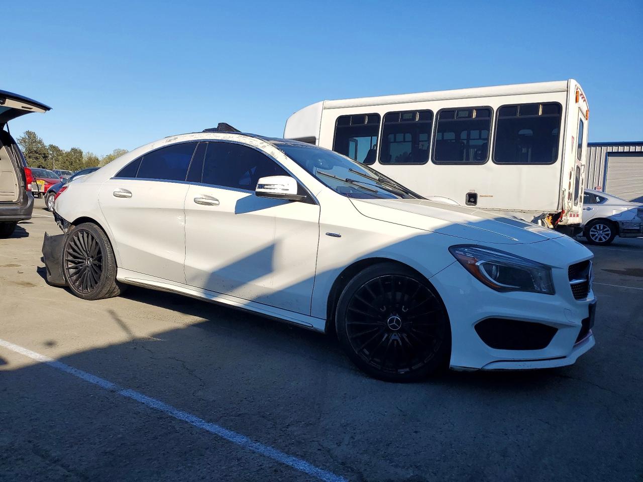 2015 Mercedes-benz Cla 250 Белый vin: WDDSJ4EB9FN284429
