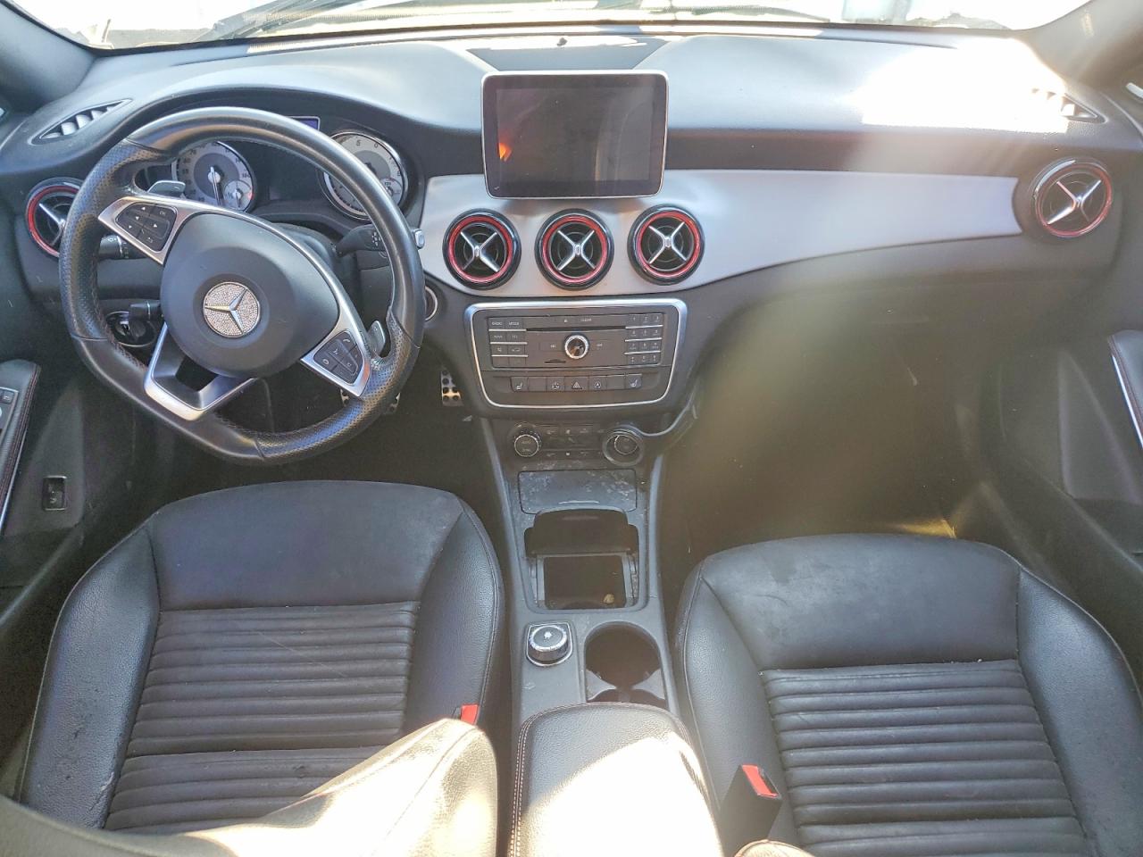 2015 Mercedes-benz Cla 250 Белый vin: WDDSJ4EB9FN284429