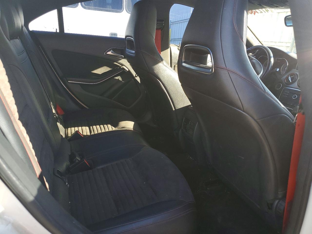 2015 Mercedes-benz Cla 250 Белый vin: WDDSJ4EB9FN284429
