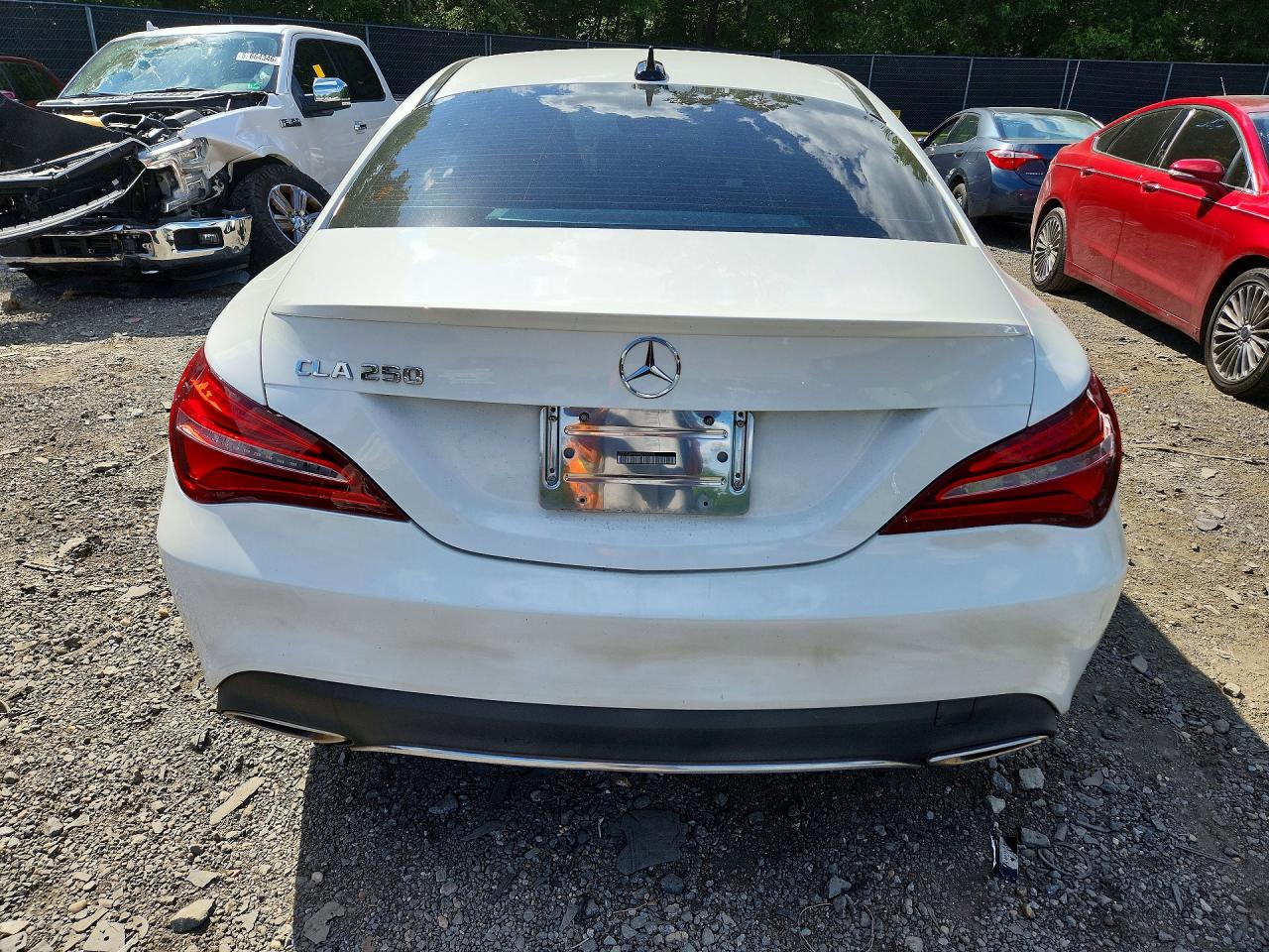 2019 Mercedes-benz Cla 250 White vin: WDDSJ4EB9KN762276