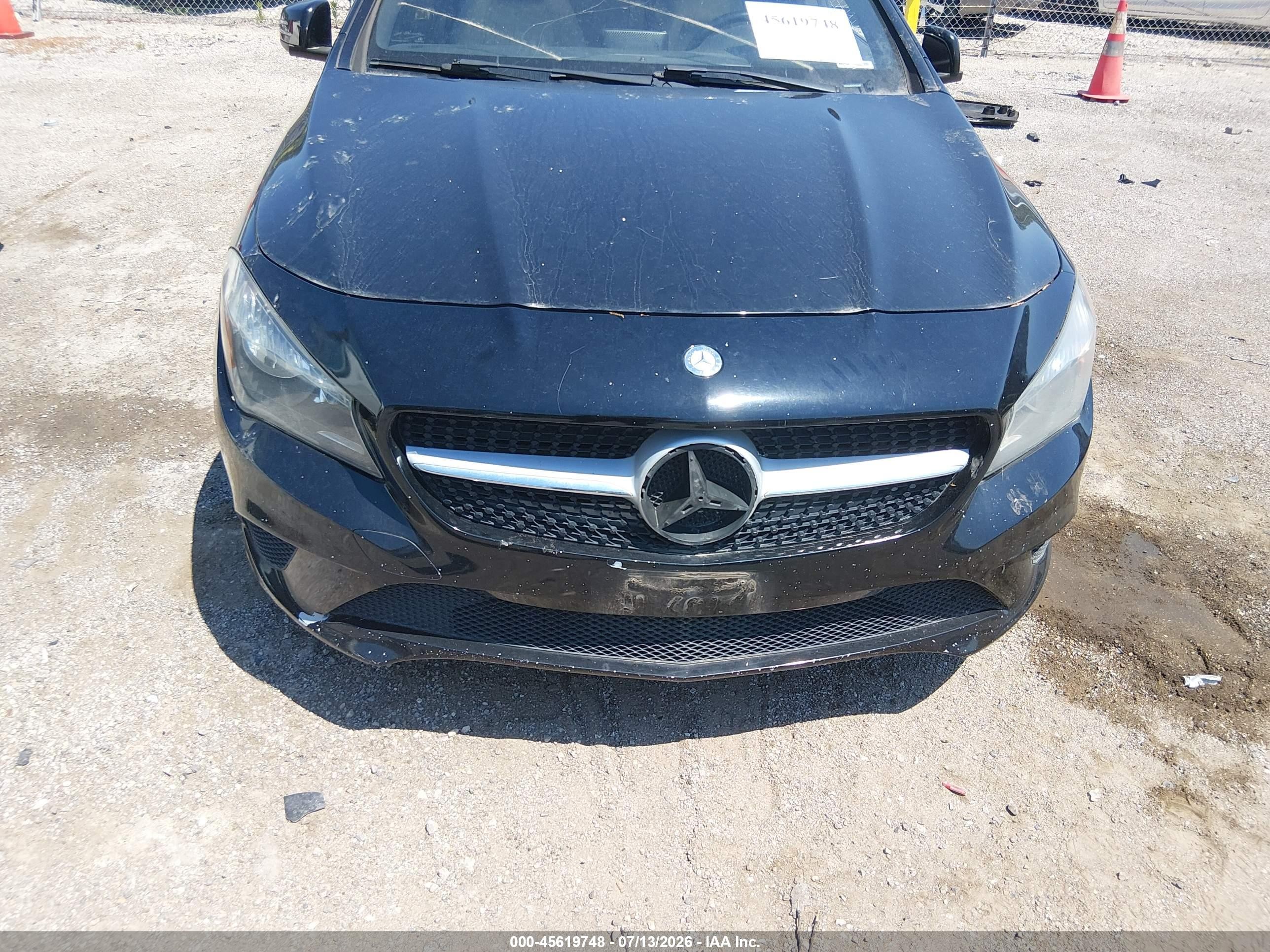 2014 Mercedes-benz Cla 250   Black vin: WDDSJ4EBXEN030680