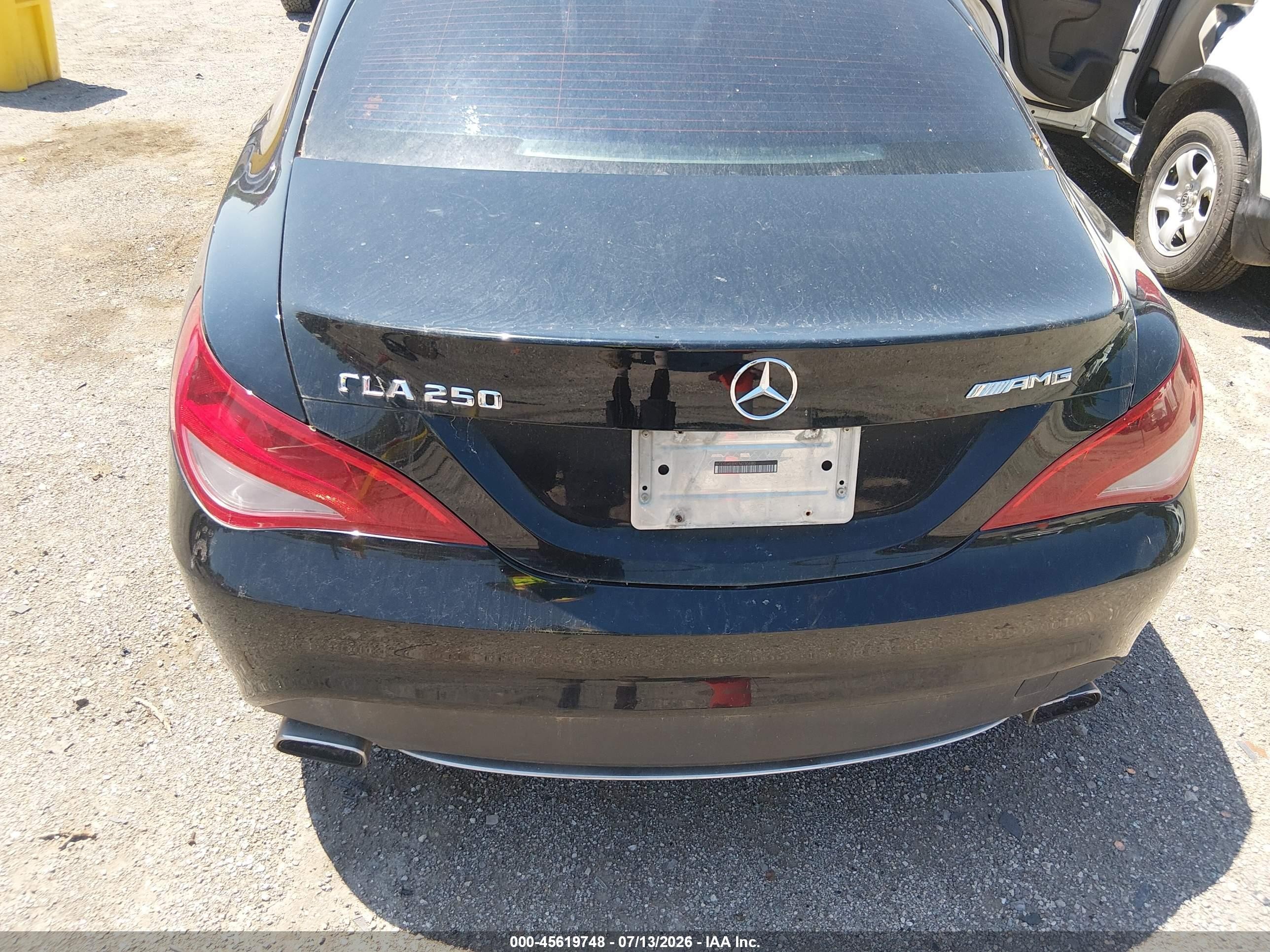 2014 Mercedes-benz Cla 250   Black vin: WDDSJ4EBXEN030680