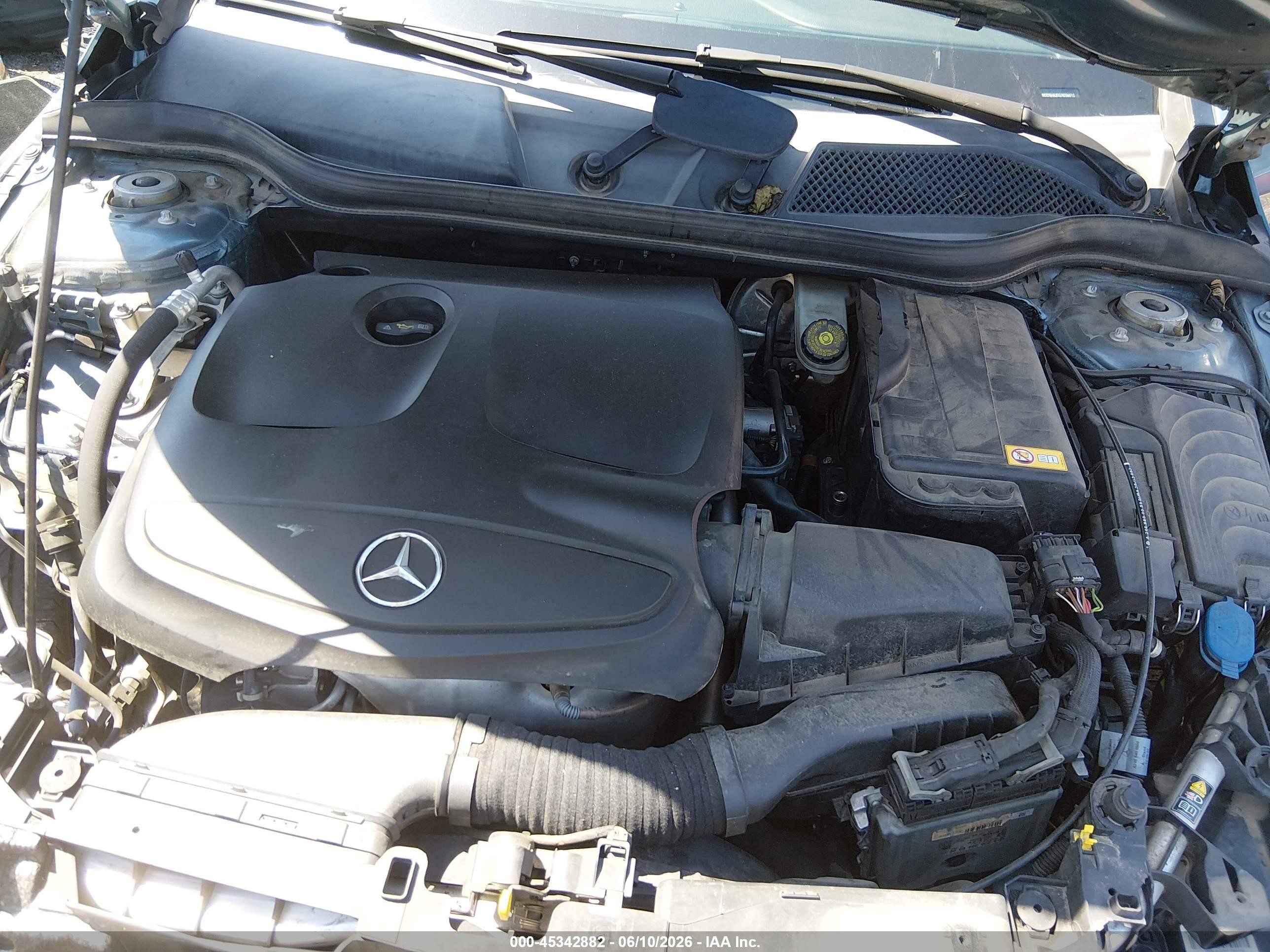 2014 Mercedes-benz Cla 250   Blue vin: WDDSJ4EBXEN036012