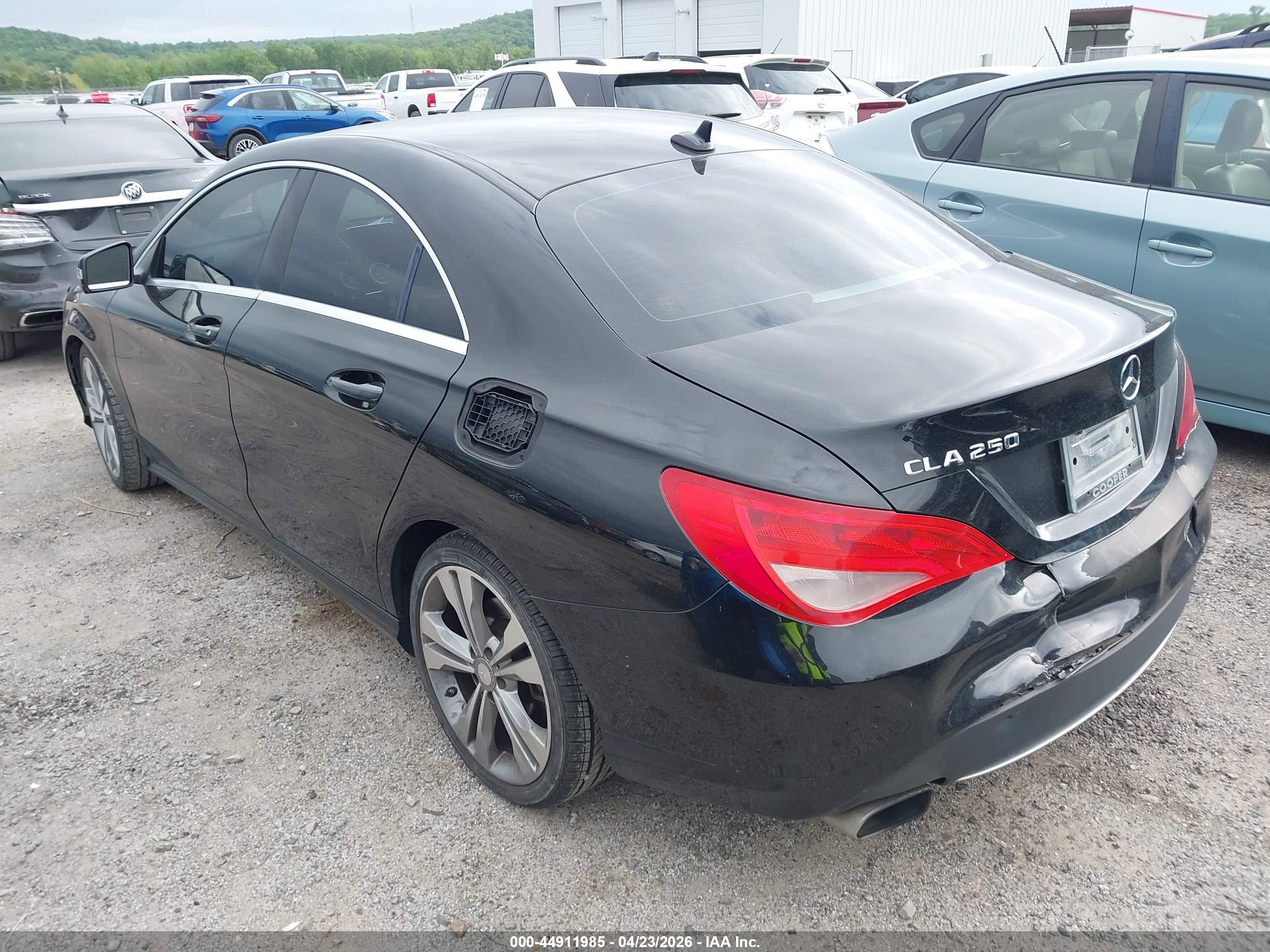 2014 Mercedes-benz Cla 250   Black vin: WDDSJ4EBXEN038150
