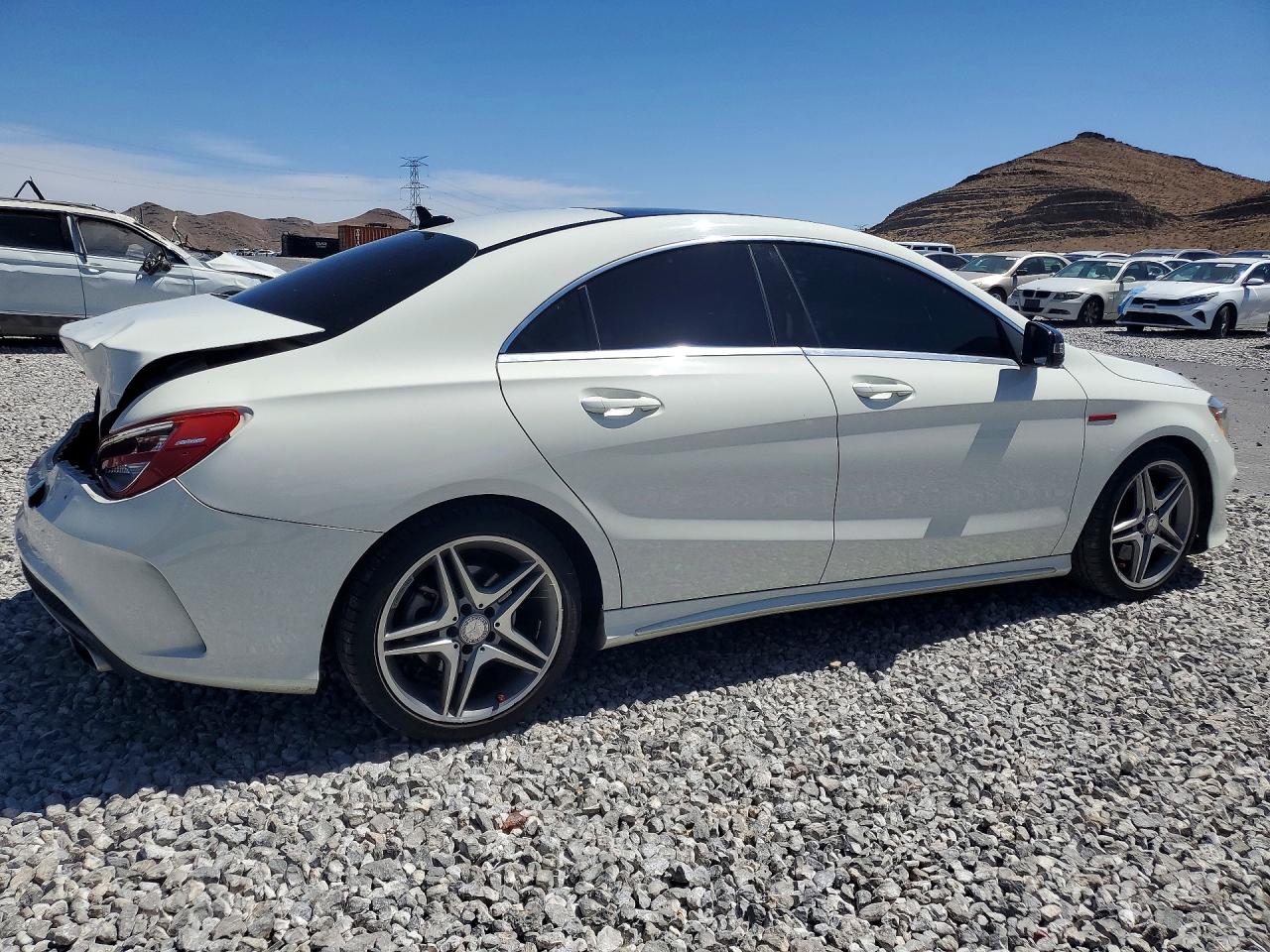 2014 Mercedes-benz Cla 250 White vin: WDDSJ4EBXEN063596