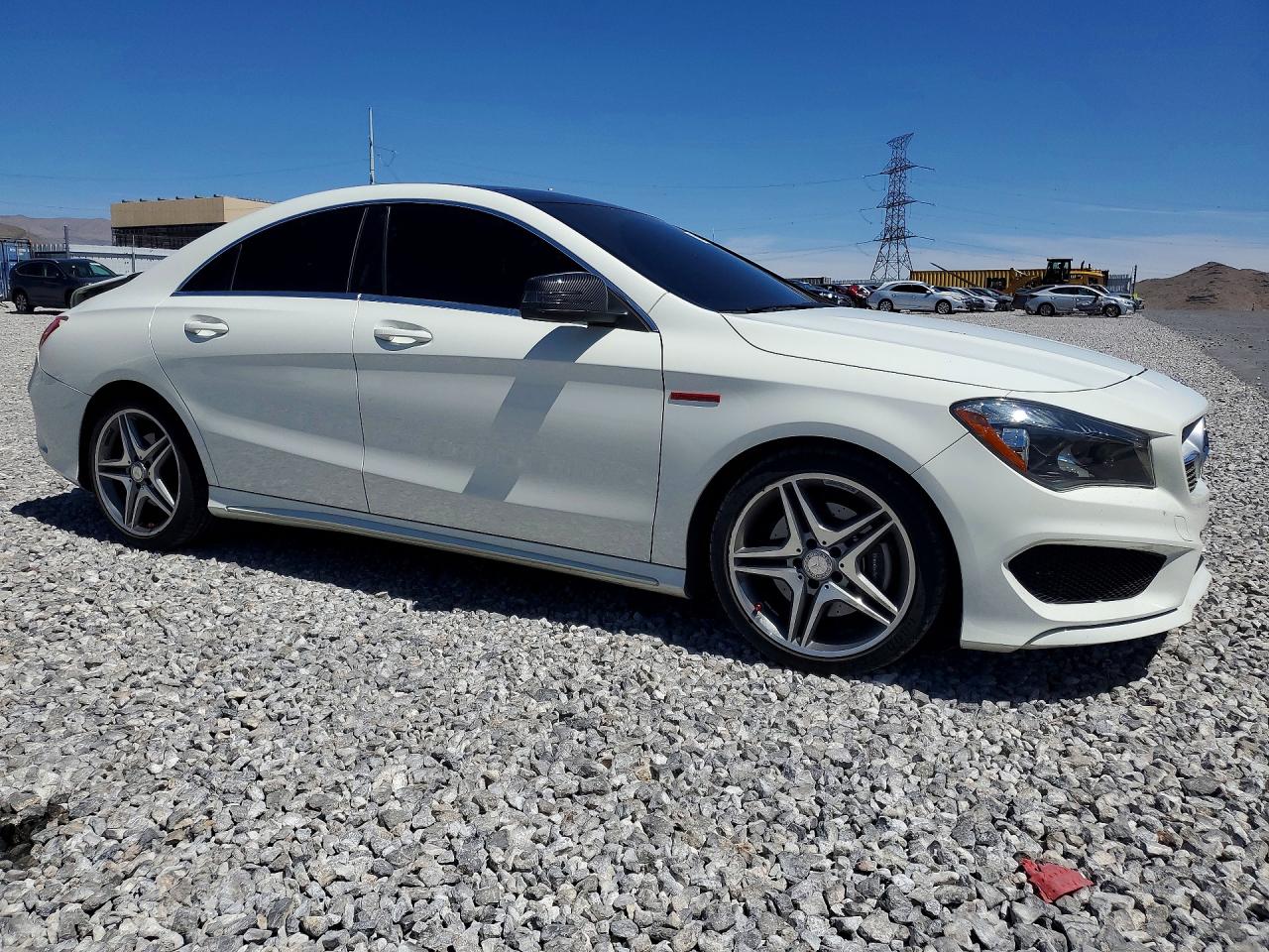 2014 Mercedes-benz Cla 250 White vin: WDDSJ4EBXEN063596