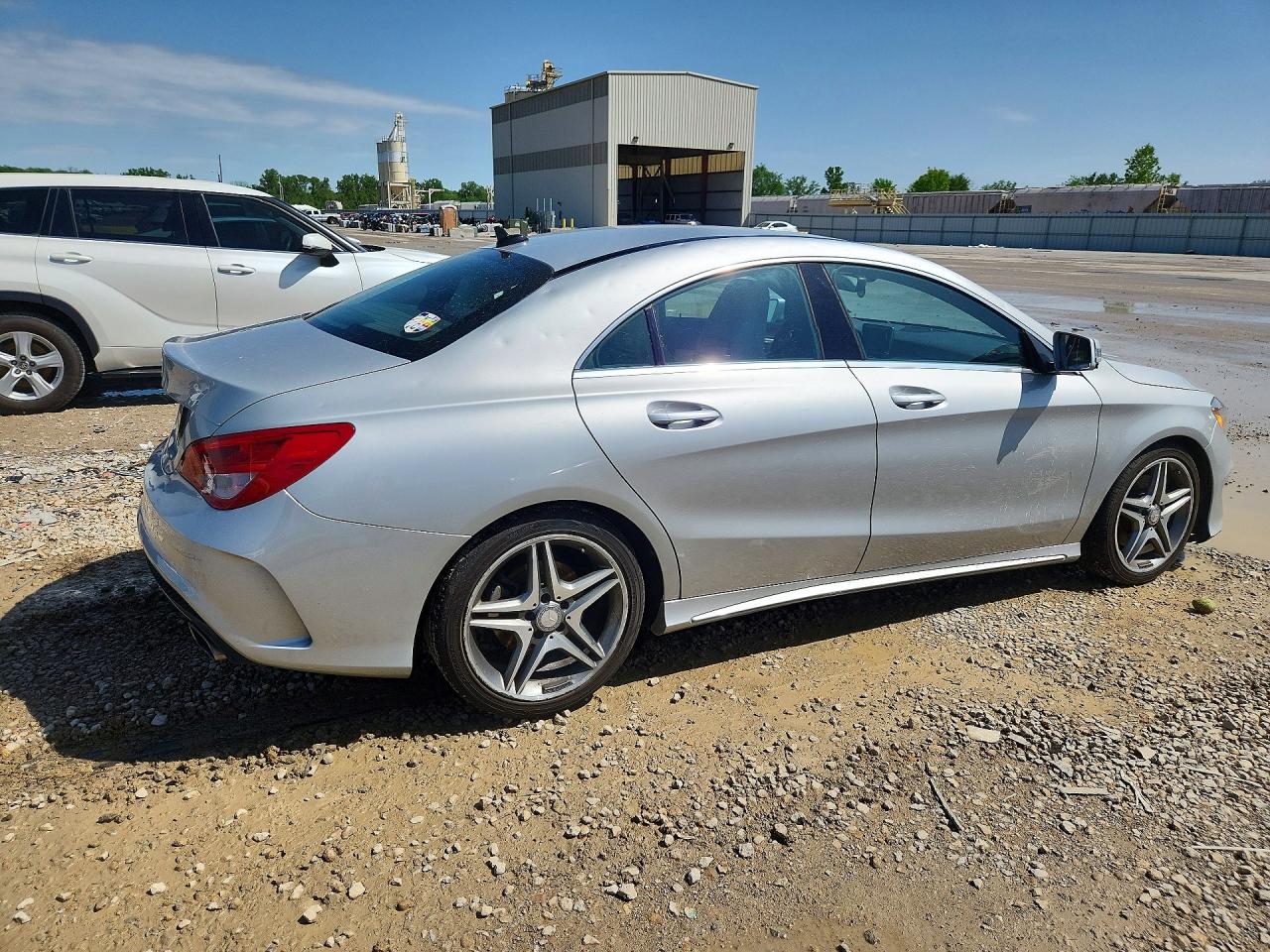 2014 Mercedes-benz Cla 250 Silver vin: WDDSJ4EBXEN066711