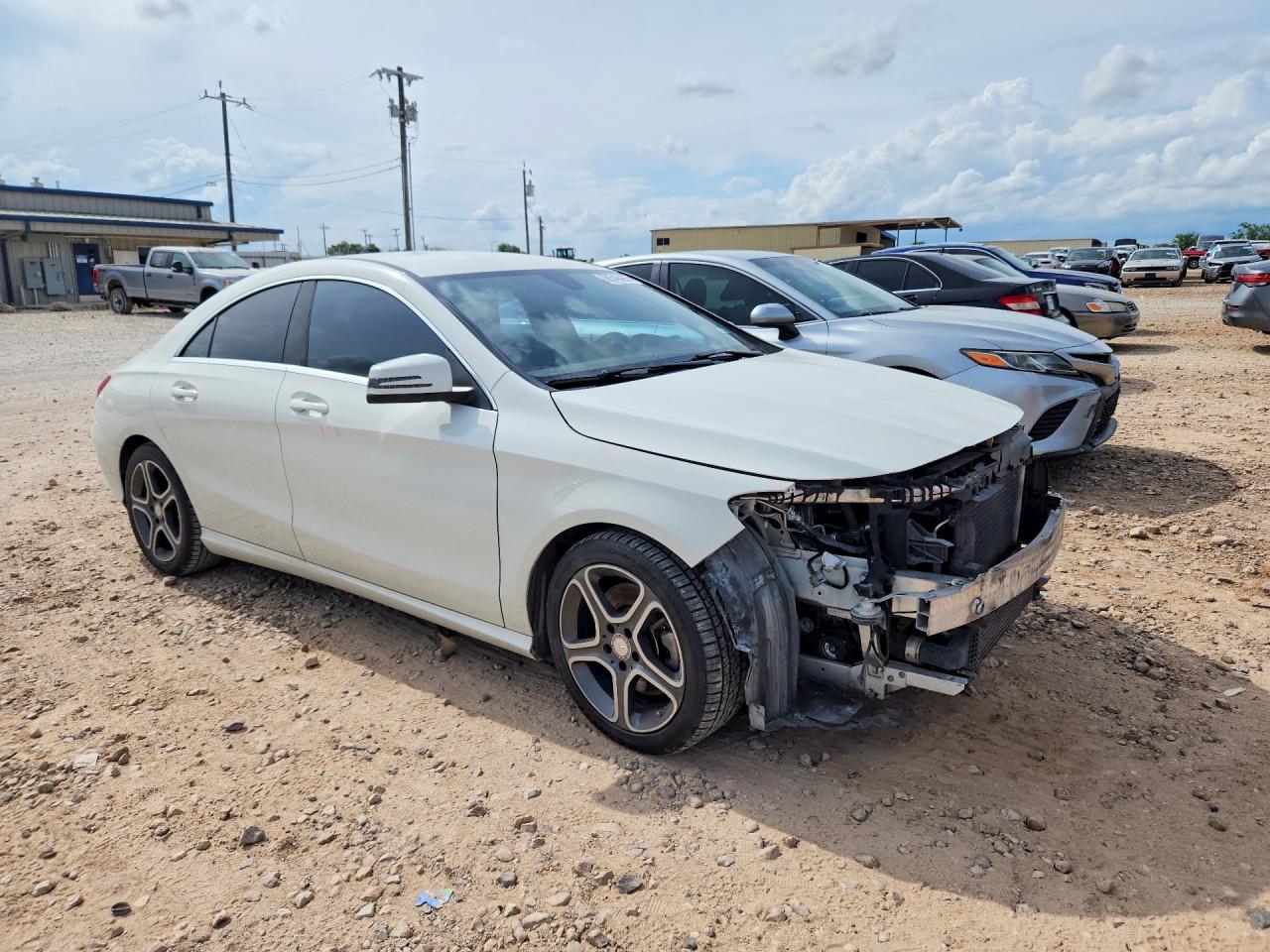 2014 Mercedes-benz Cla 250 White vin: WDDSJ4EBXEN107757