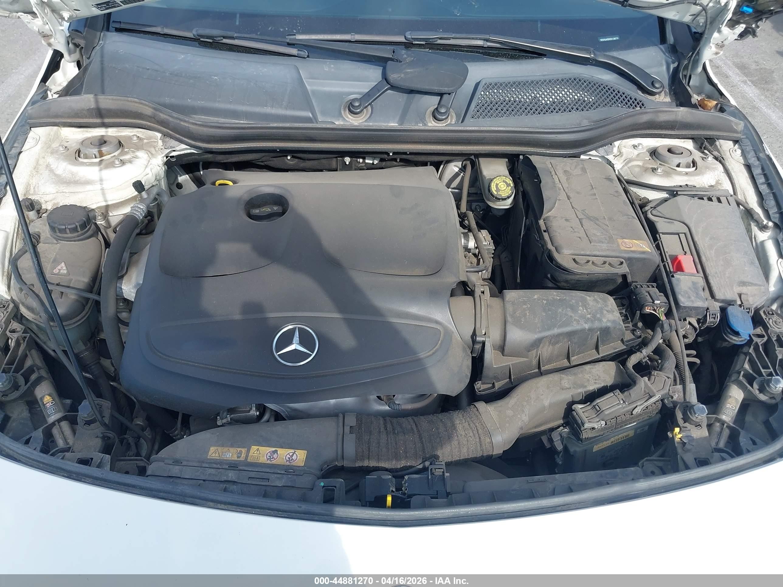 2014 Mercedes-benz Cla 250   White vin: WDDSJ4EBXEN138779