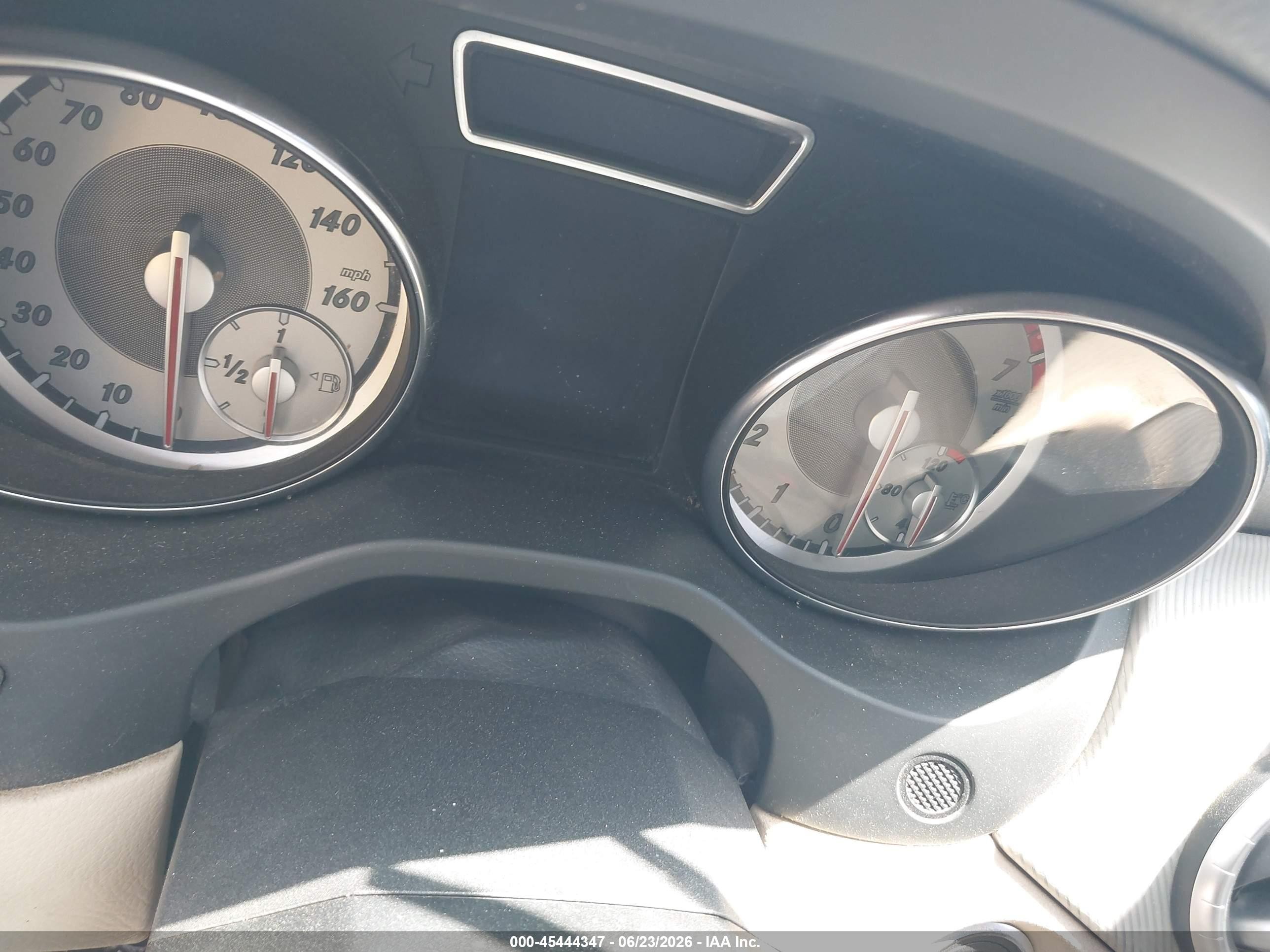 2014 Mercedes-benz Cla 250   White vin: WDDSJ4EBXEN152567