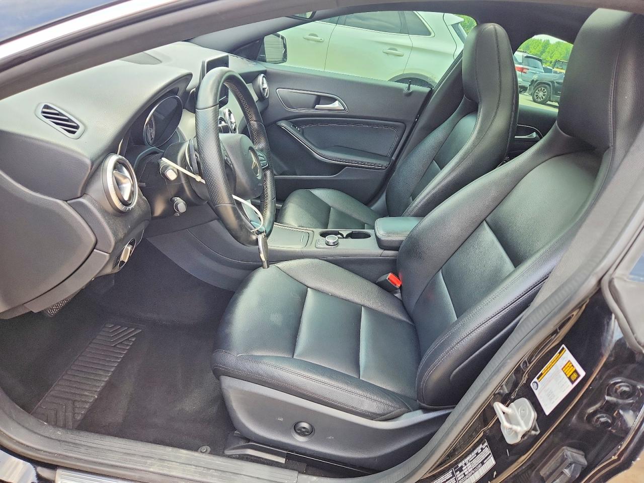 2015 Mercedes-benz Cla 250 Black vin: WDDSJ4EBXFN163389
