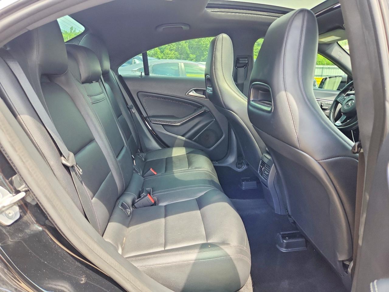 2015 Mercedes-benz Cla 250 Black vin: WDDSJ4EBXFN163389