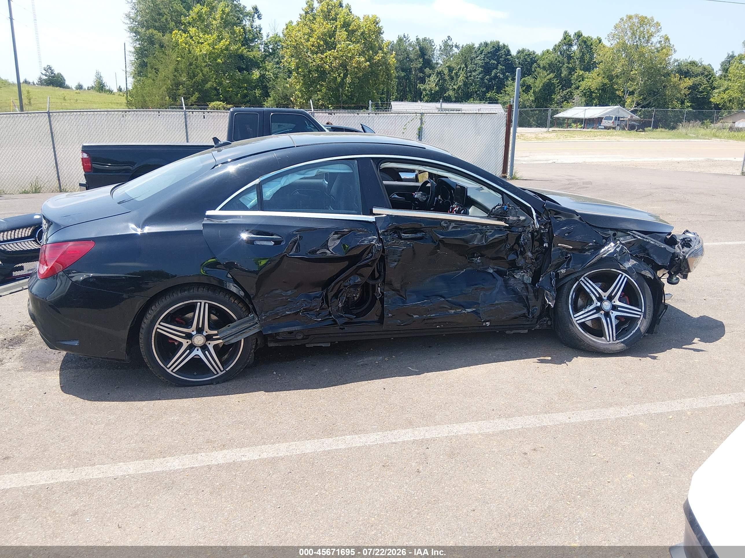 2015 Mercedes-benz Cla 250   Black vin: WDDSJ4EBXFN167491