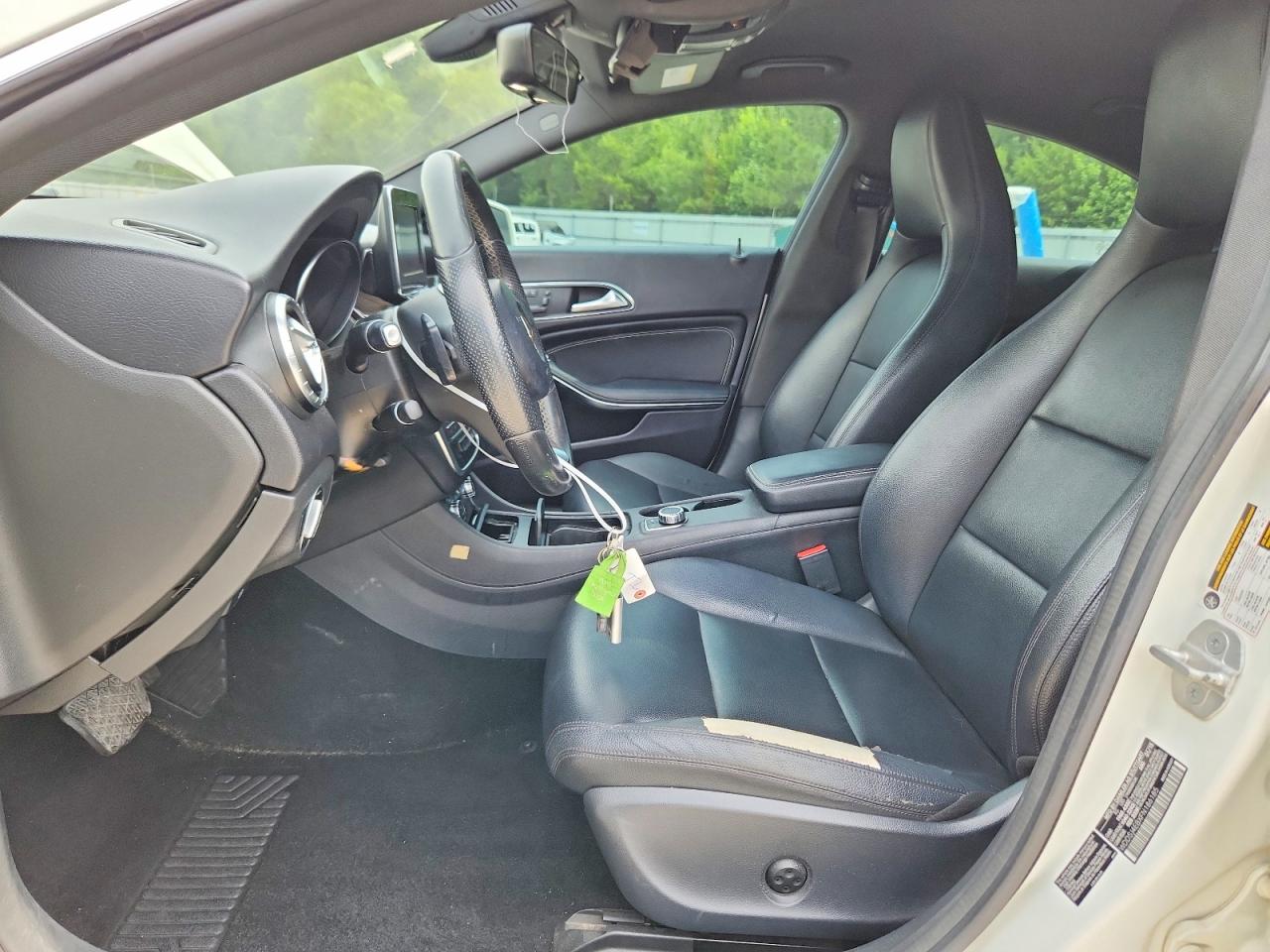 2015 Mercedes-benz Cla 250 White vin: WDDSJ4EBXFN186185