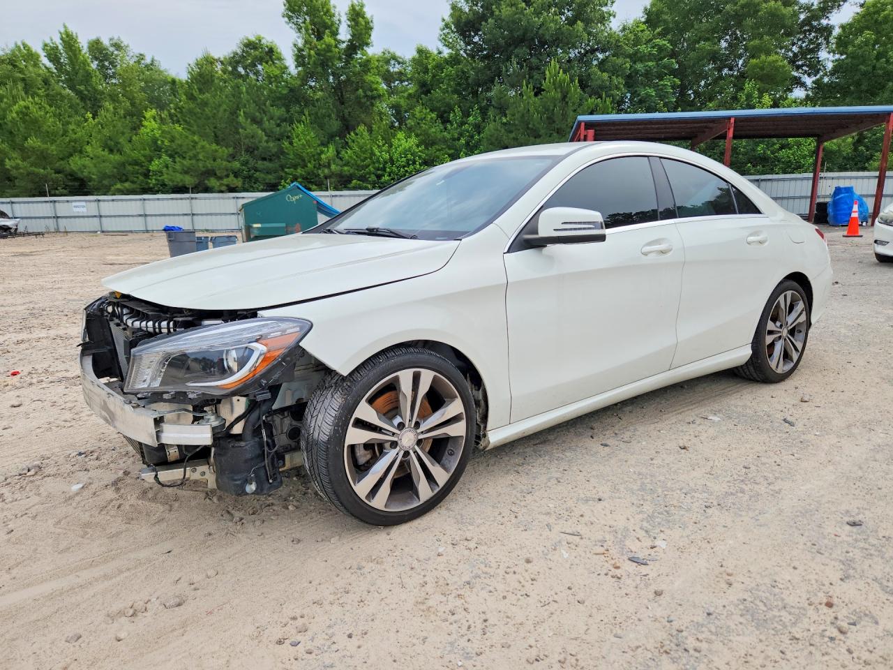 2015 Mercedes-benz Cla 250 White vin: WDDSJ4EBXFN186185