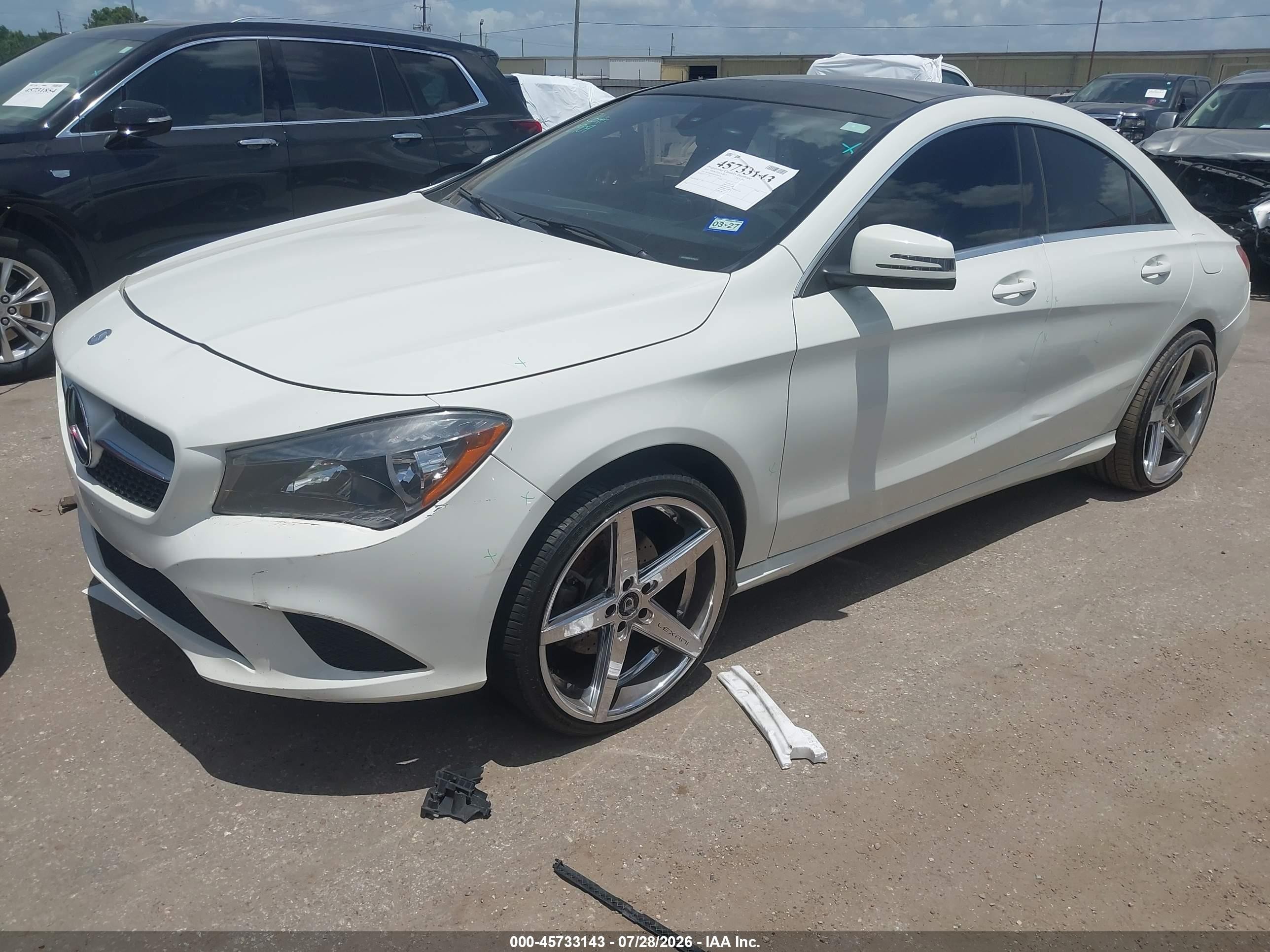 2015 Mercedes-benz Cla 250   White vin: WDDSJ4EBXFN206290